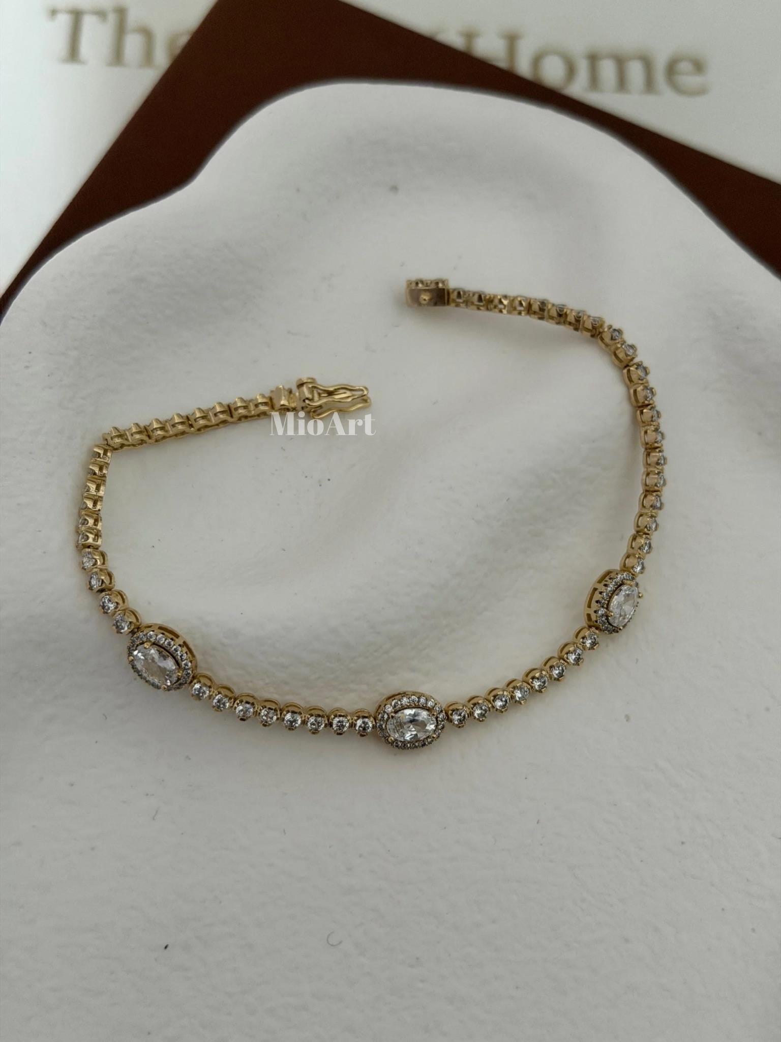 Taşlı Gold Bileklik