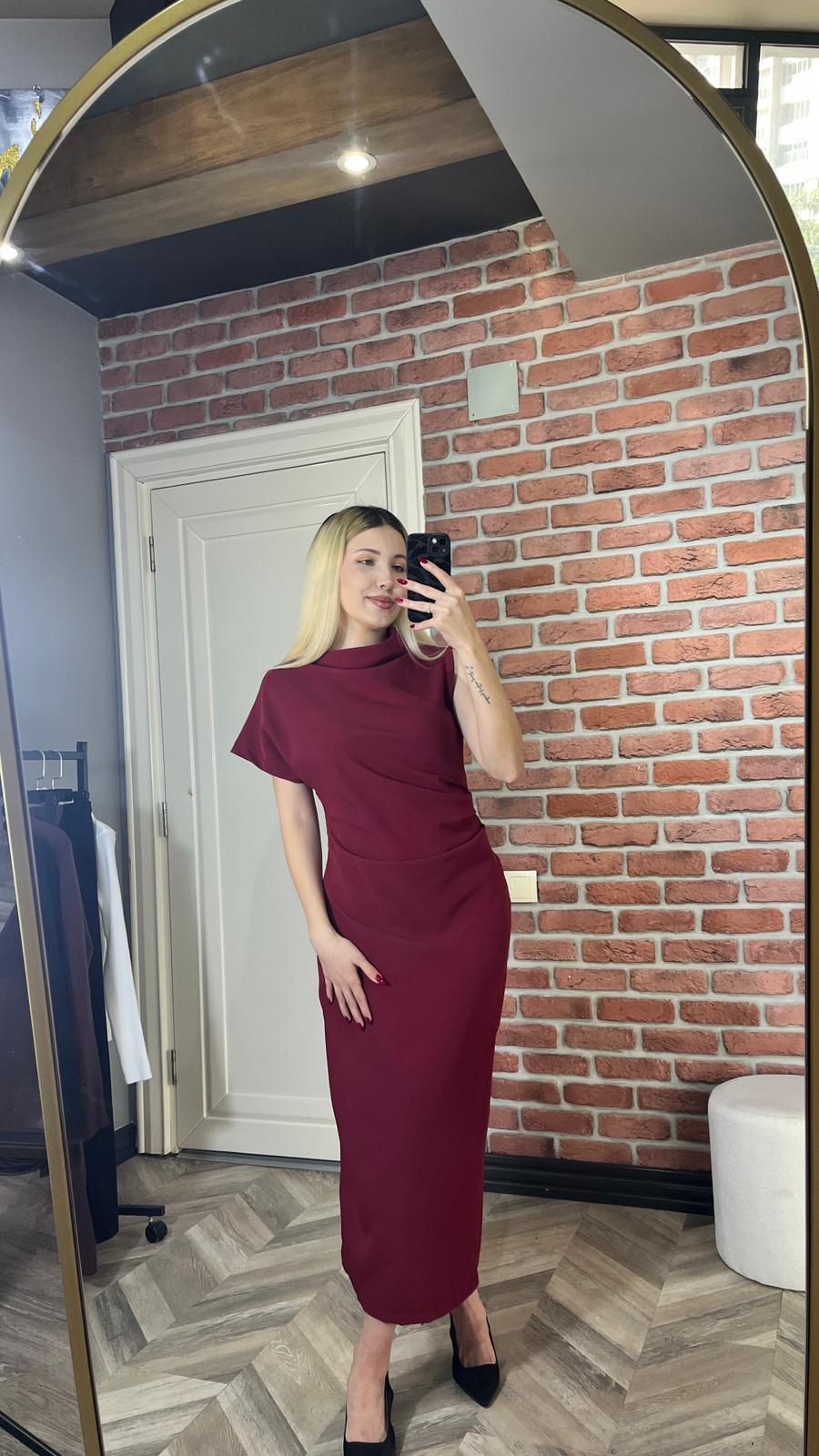 bordo kayık yaka elbise