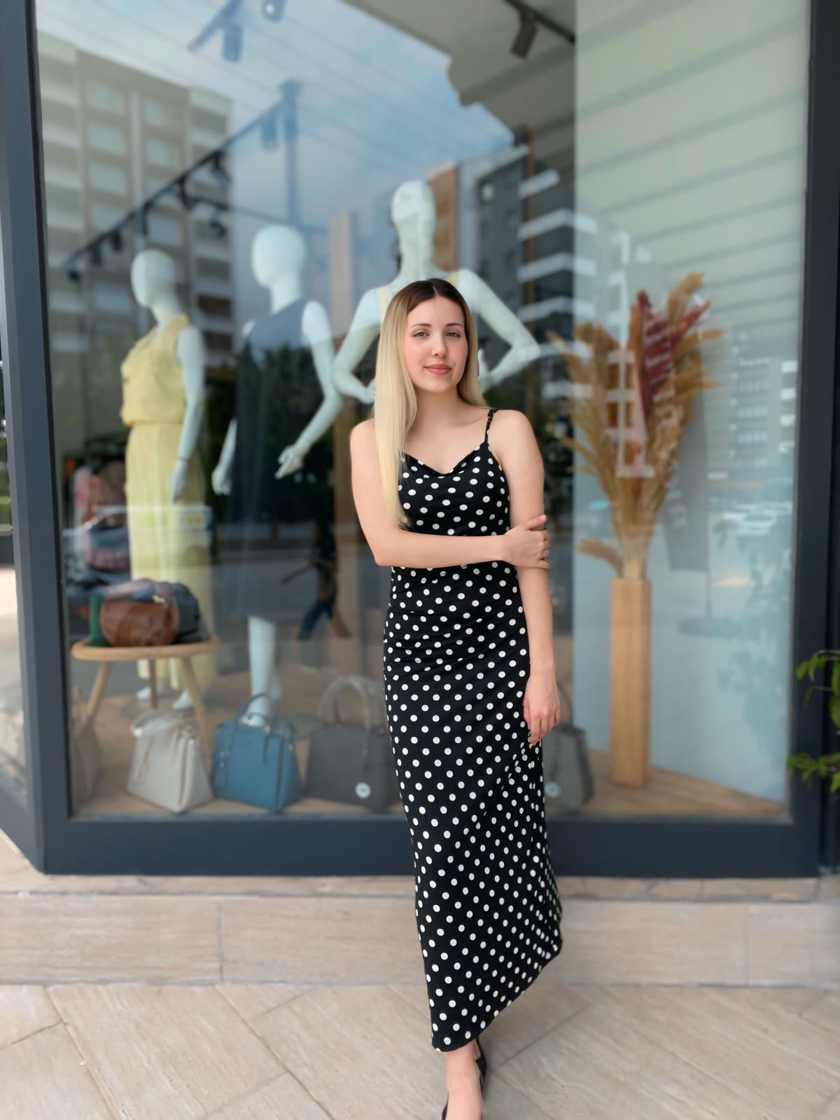 puantiyeli elbise