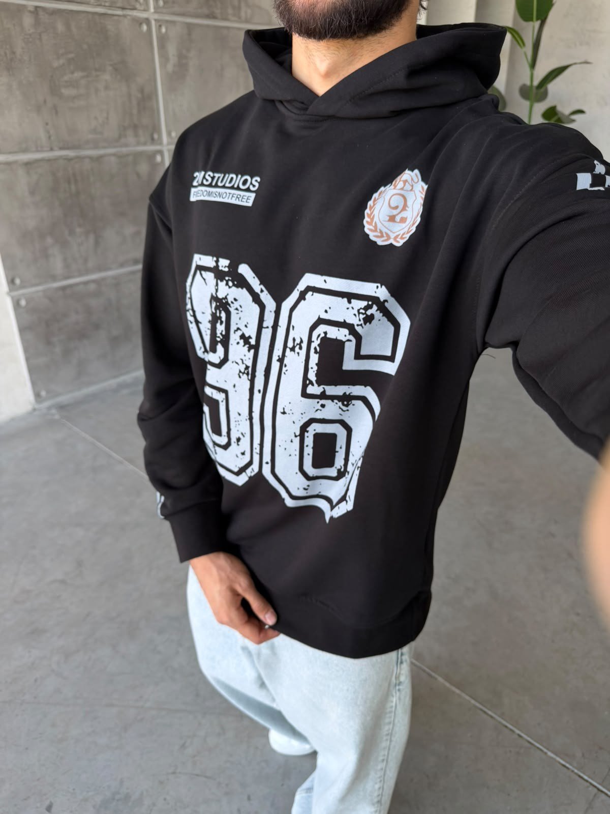 96 Baskılı Yıldız Detaylı Oversize Kapüşonlu Sweat T Siyah