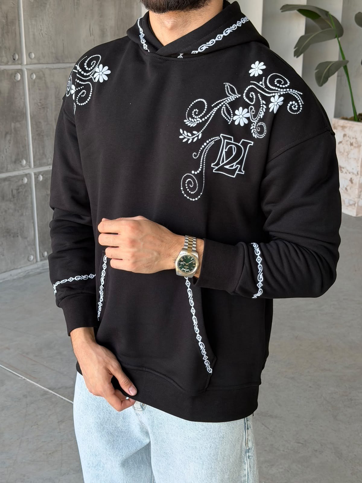 Floral Baskılı Oversize Kapüşonlu Sweat T Siyah