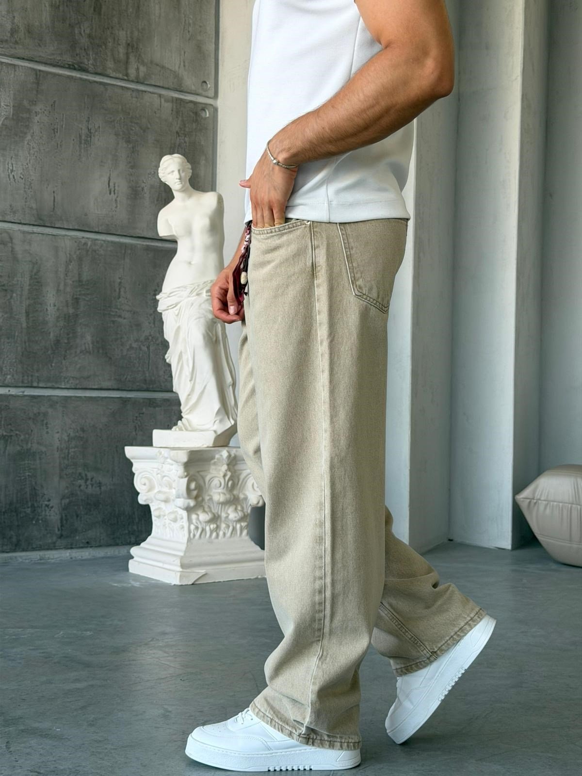 Krem Yıkamalı Aksesuar Detaylı Baggy Kot Pantolon-W
