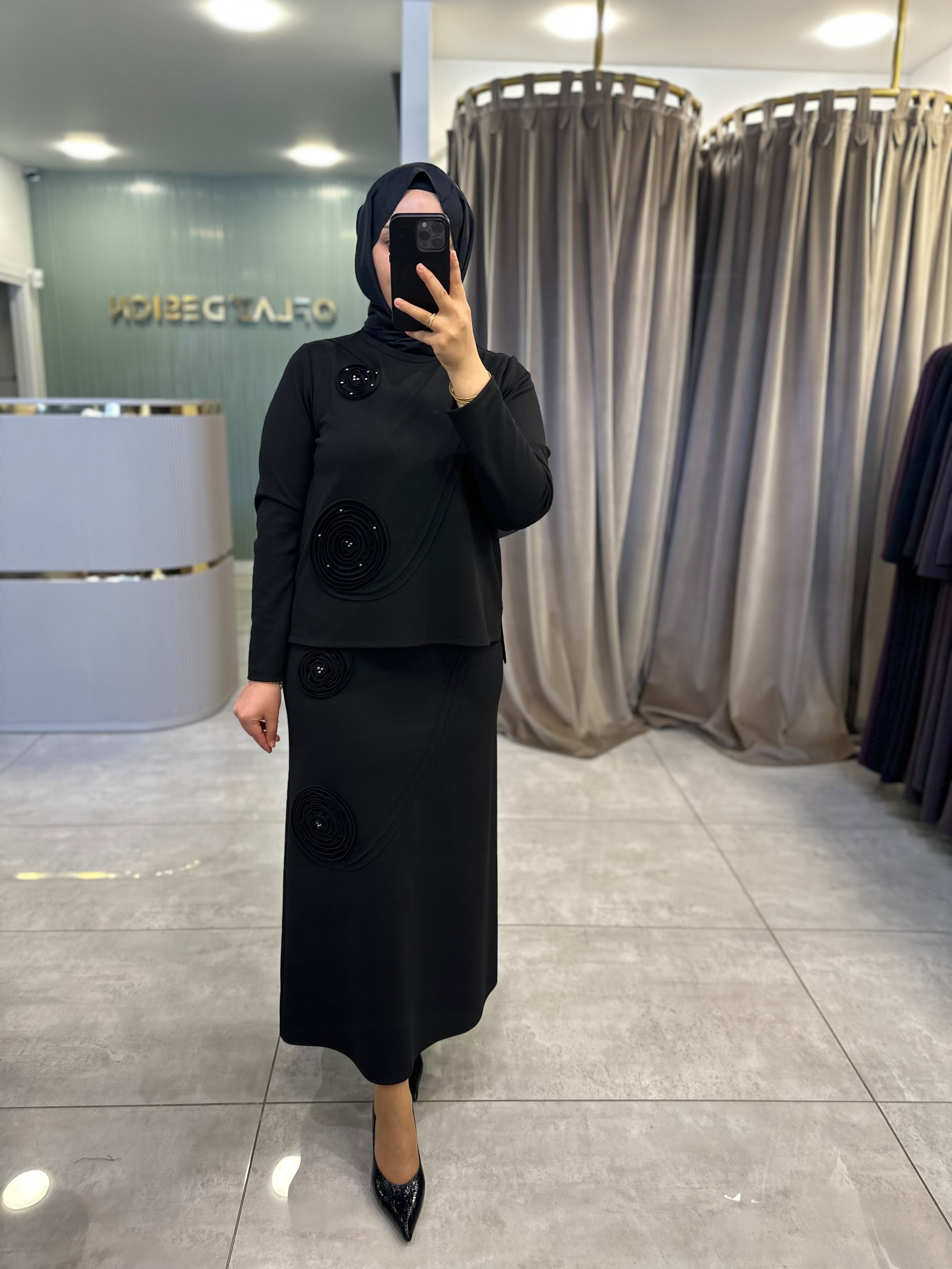 Defrina Nakış Detaylı İncili Etekli Takım Siyah 61184