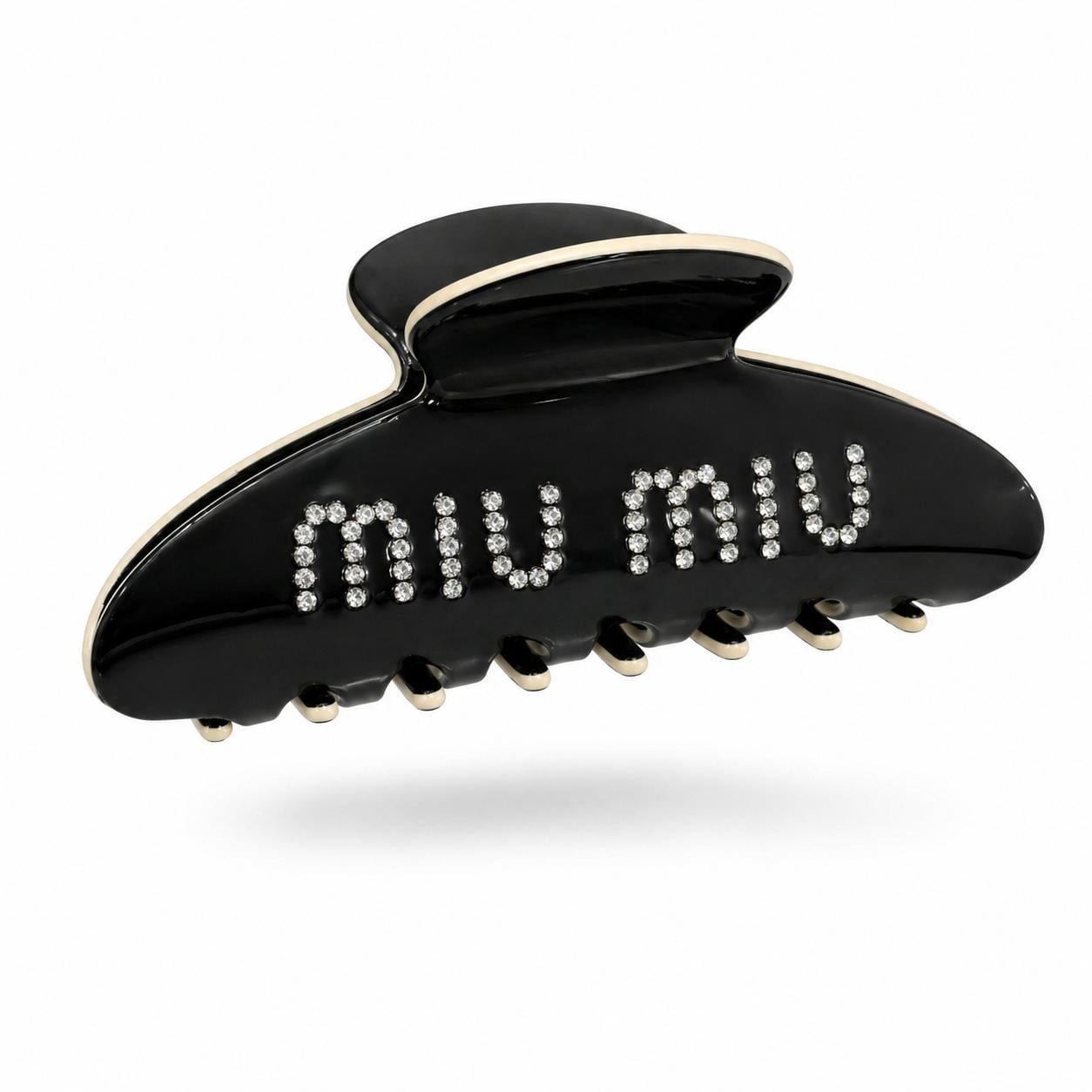 Miu Siyah Toka