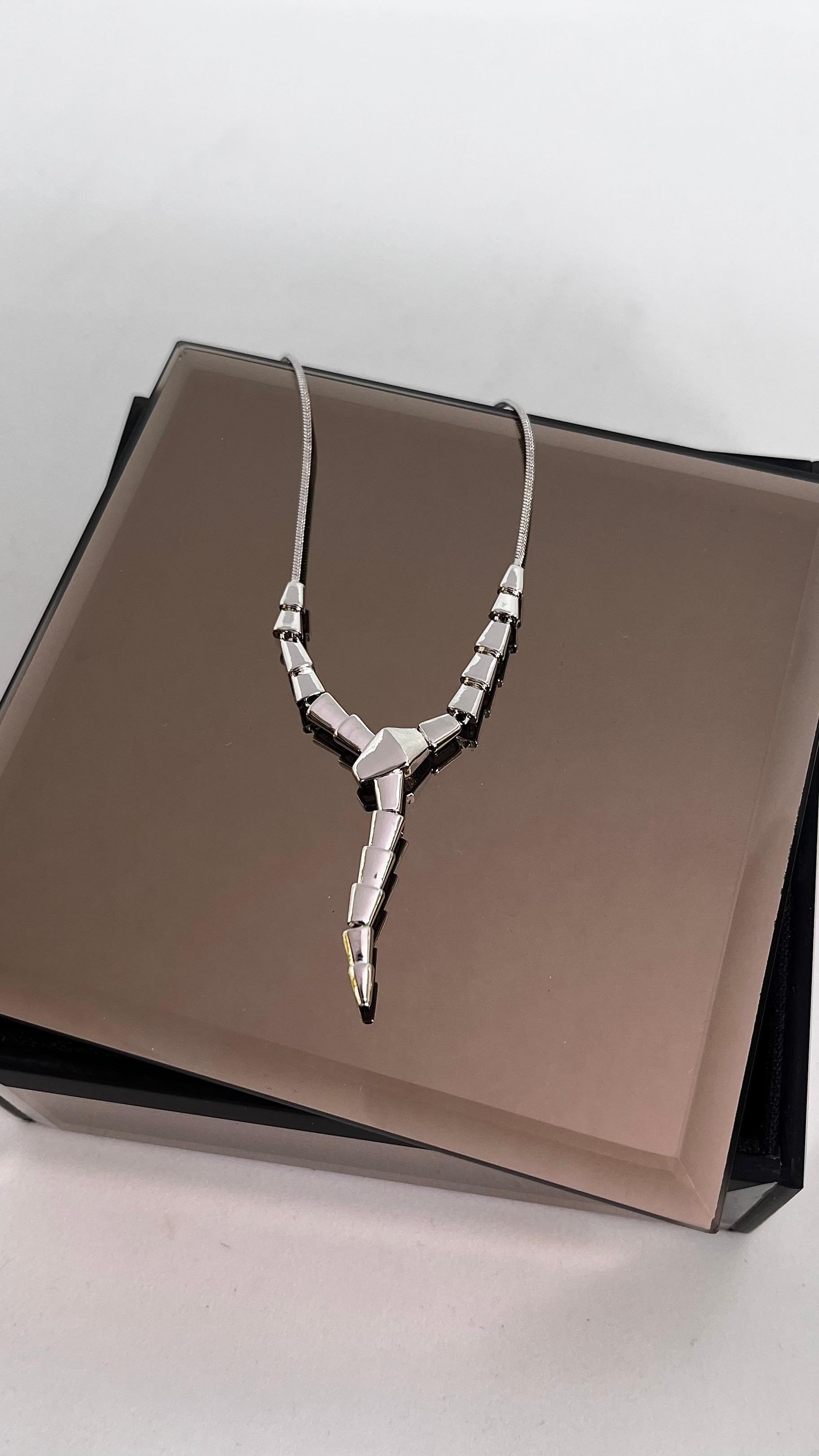 Slither Kolye Silver