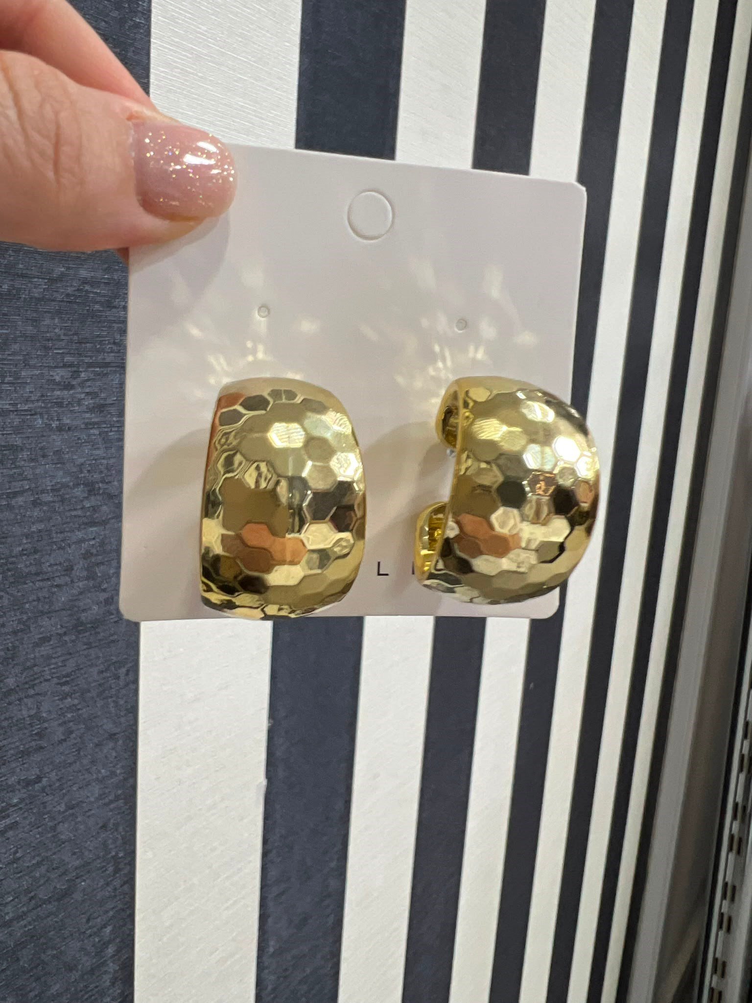 Metal  Görünümlü Petek Desen  Halka Küpe (gold) 