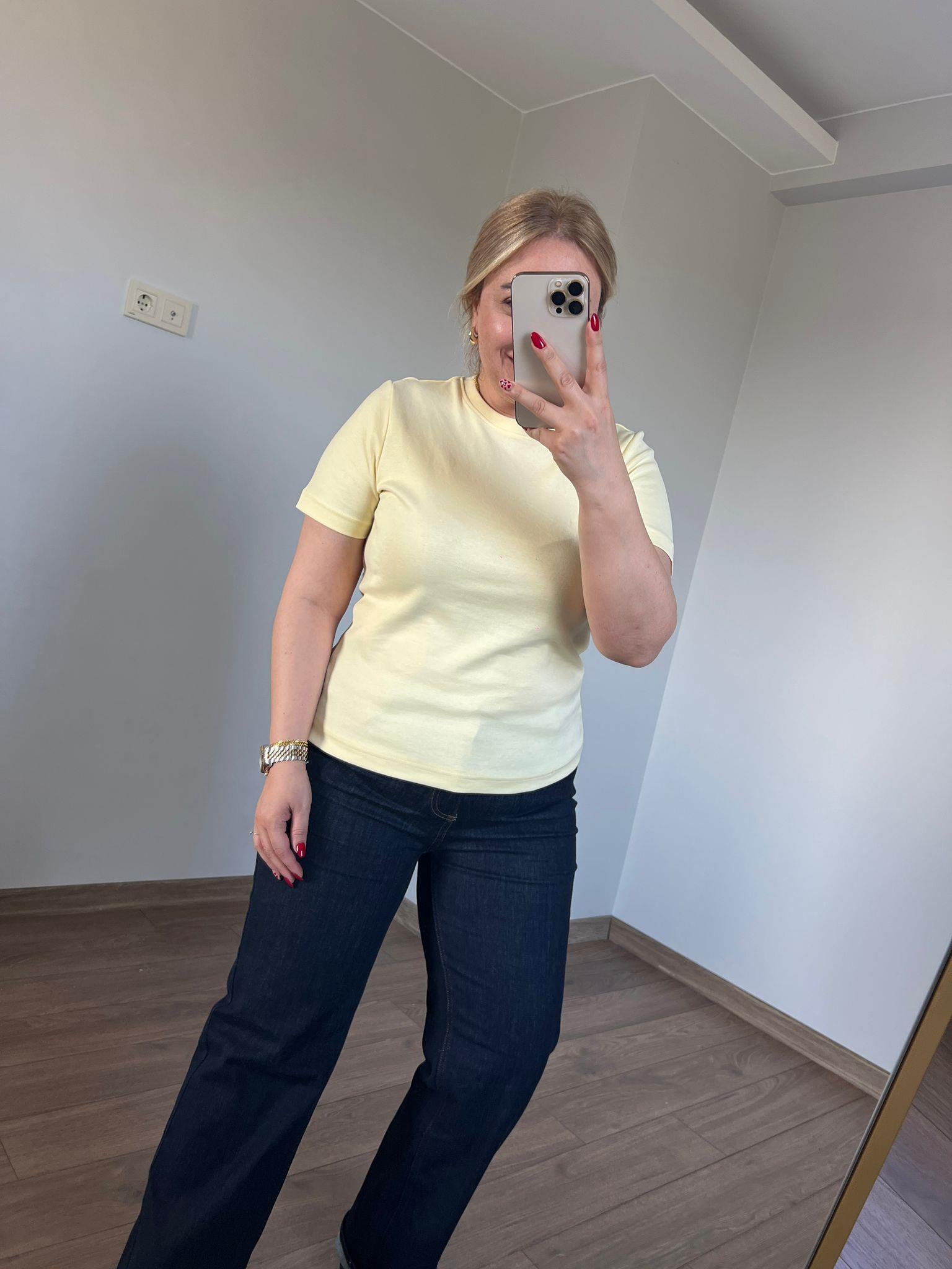 Orijinal Marka  Bisiklet Yaka Basic Tshirt (Sarı)