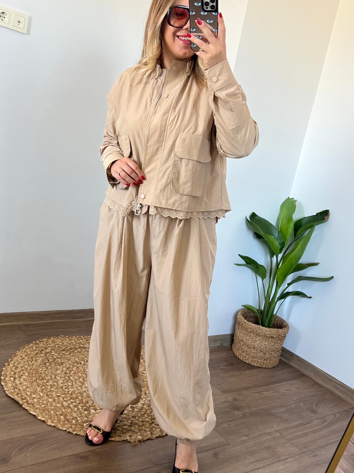 Paraşüt Kumaş Krem Pantolon