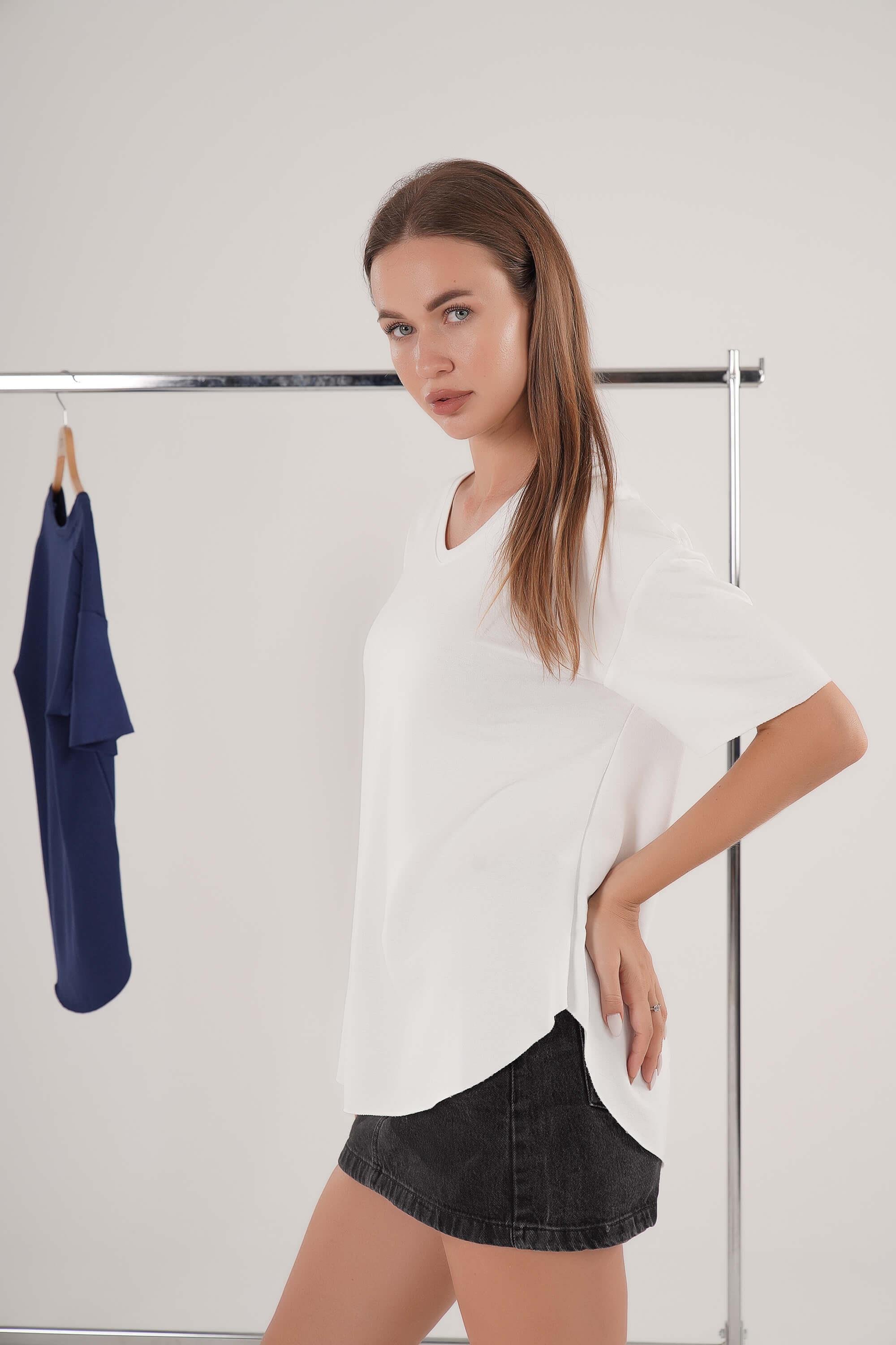 V Yaka Eteği Oval Tshirt