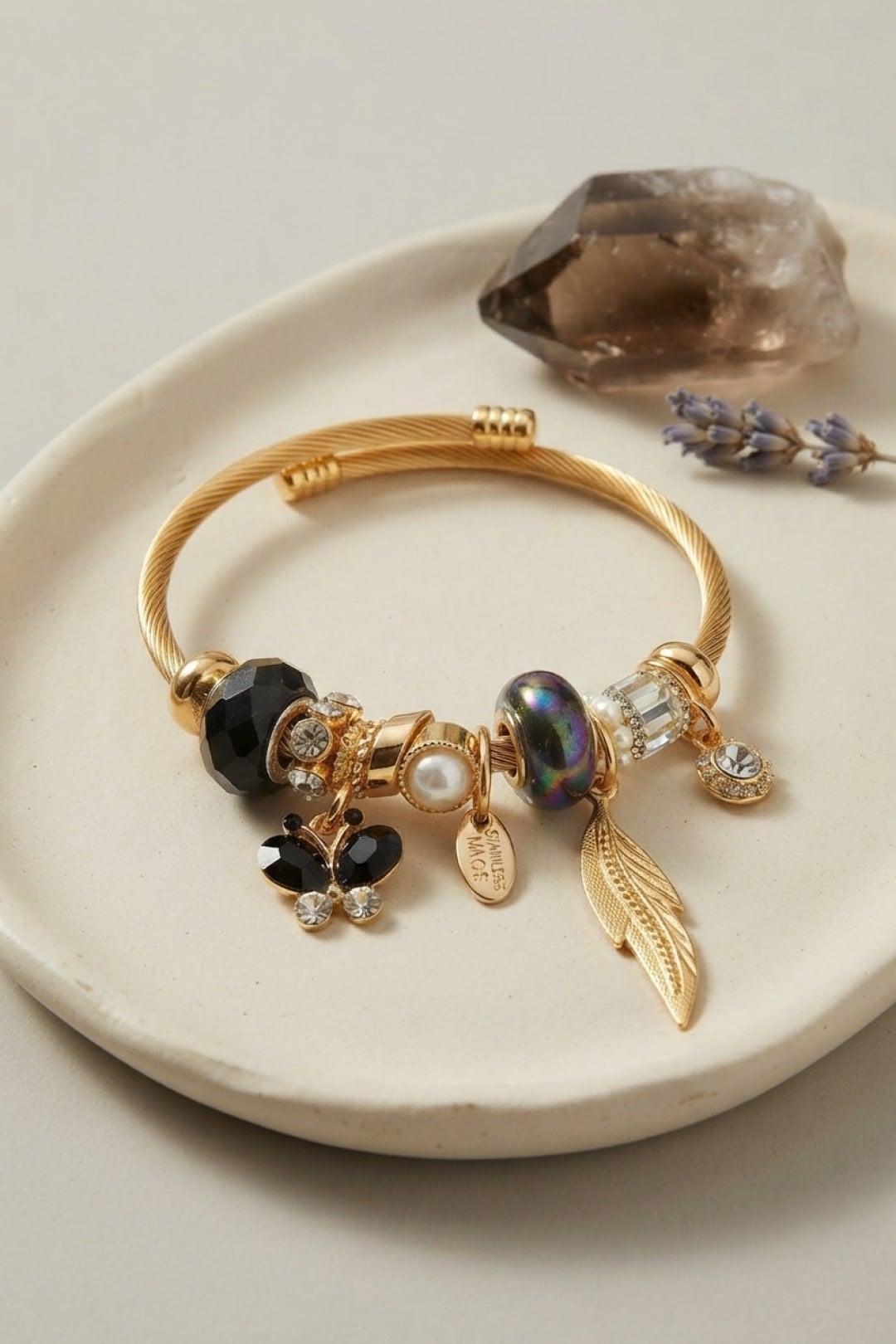 Siyah Kelebek Model Charmlı Bileklik