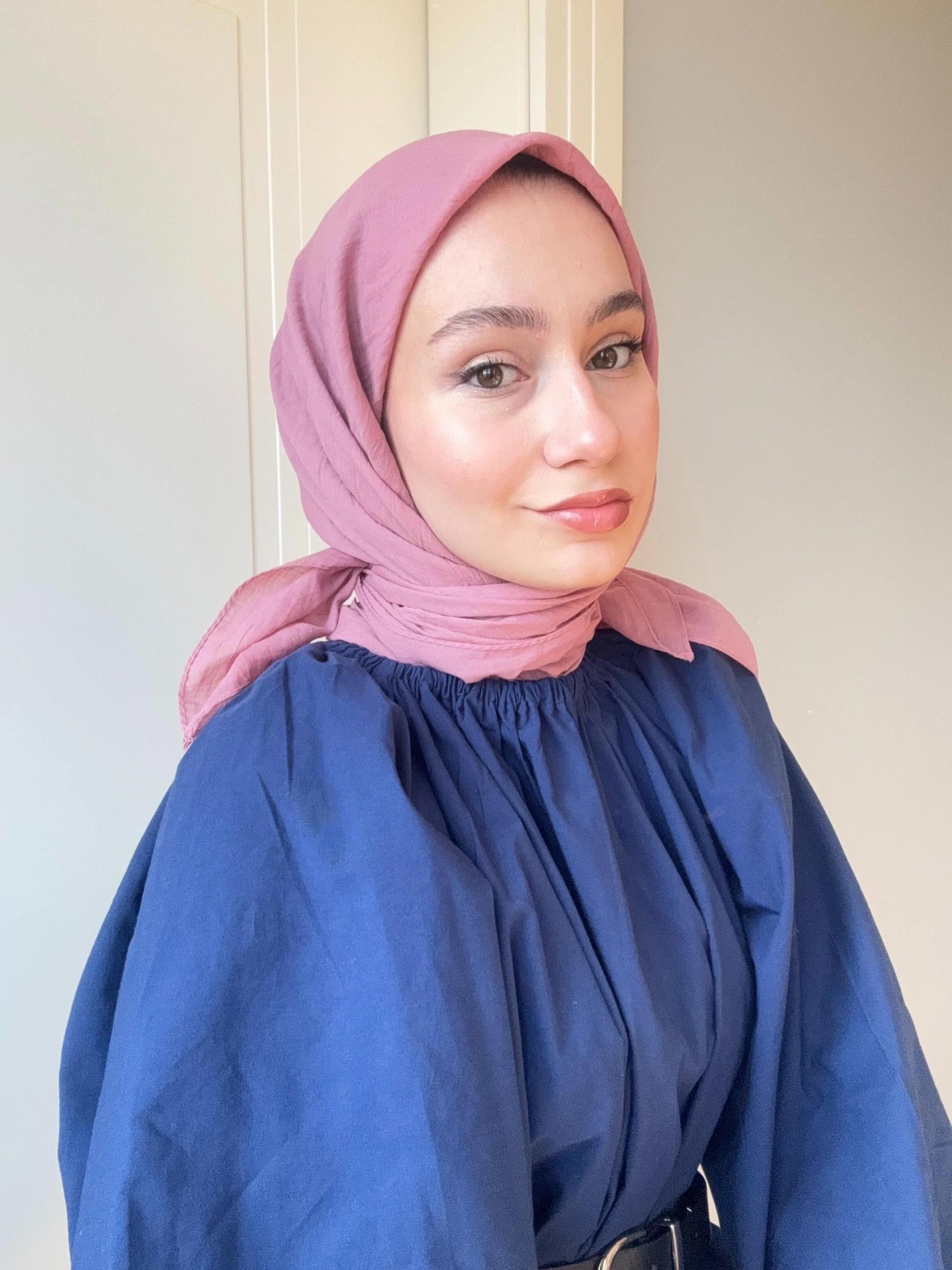 Lora Pamuk Eşarp