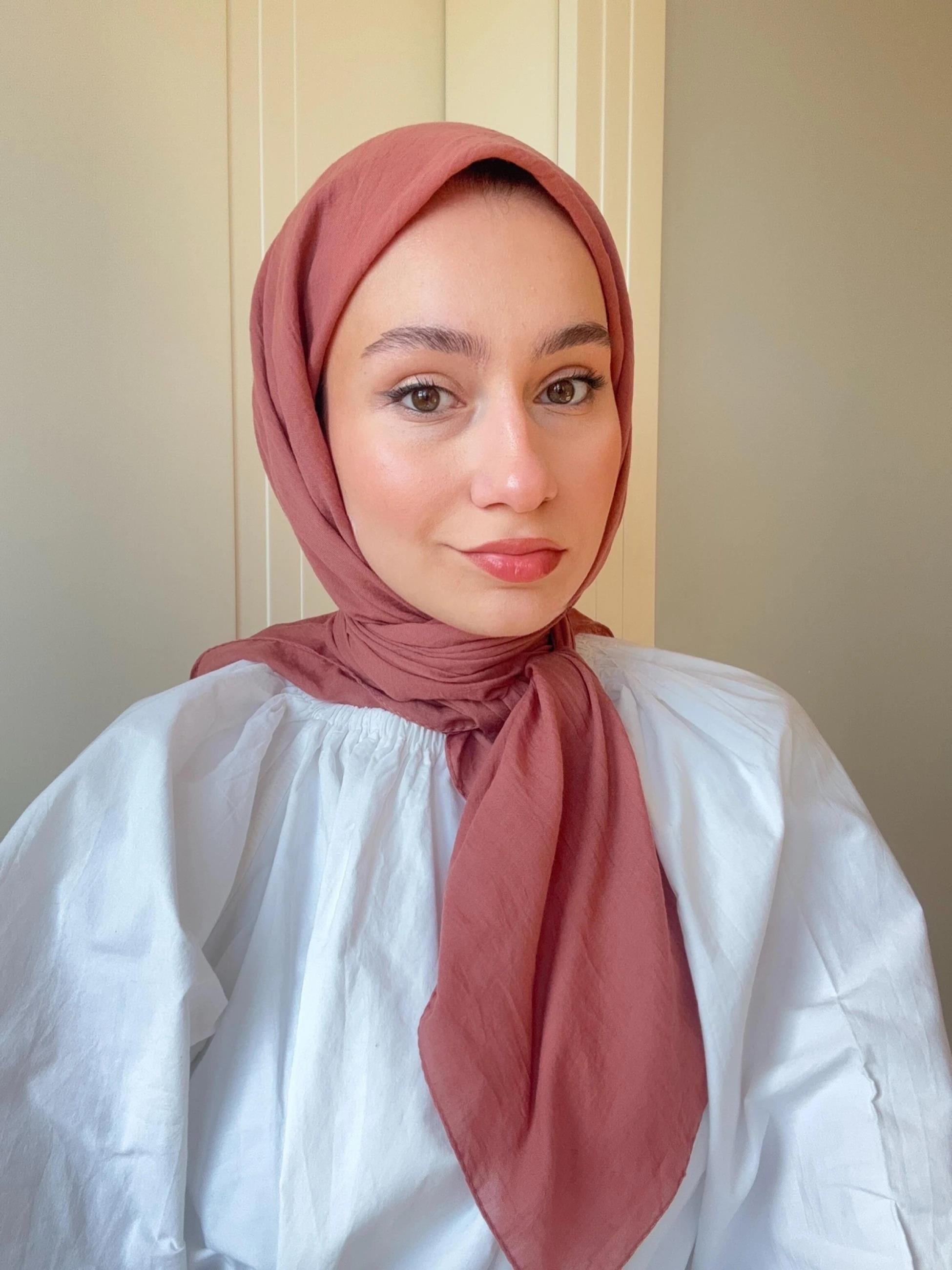 Lora Pamuk Eşarp
