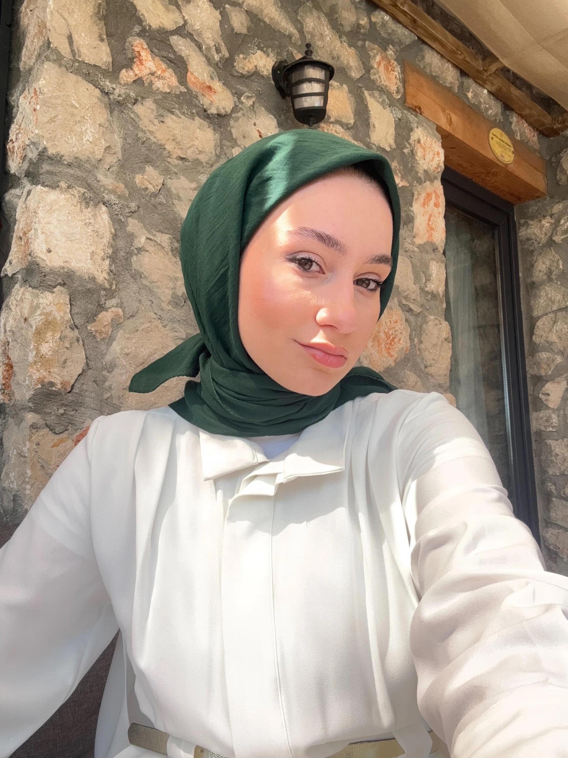 Lora Pamuk Eşarp