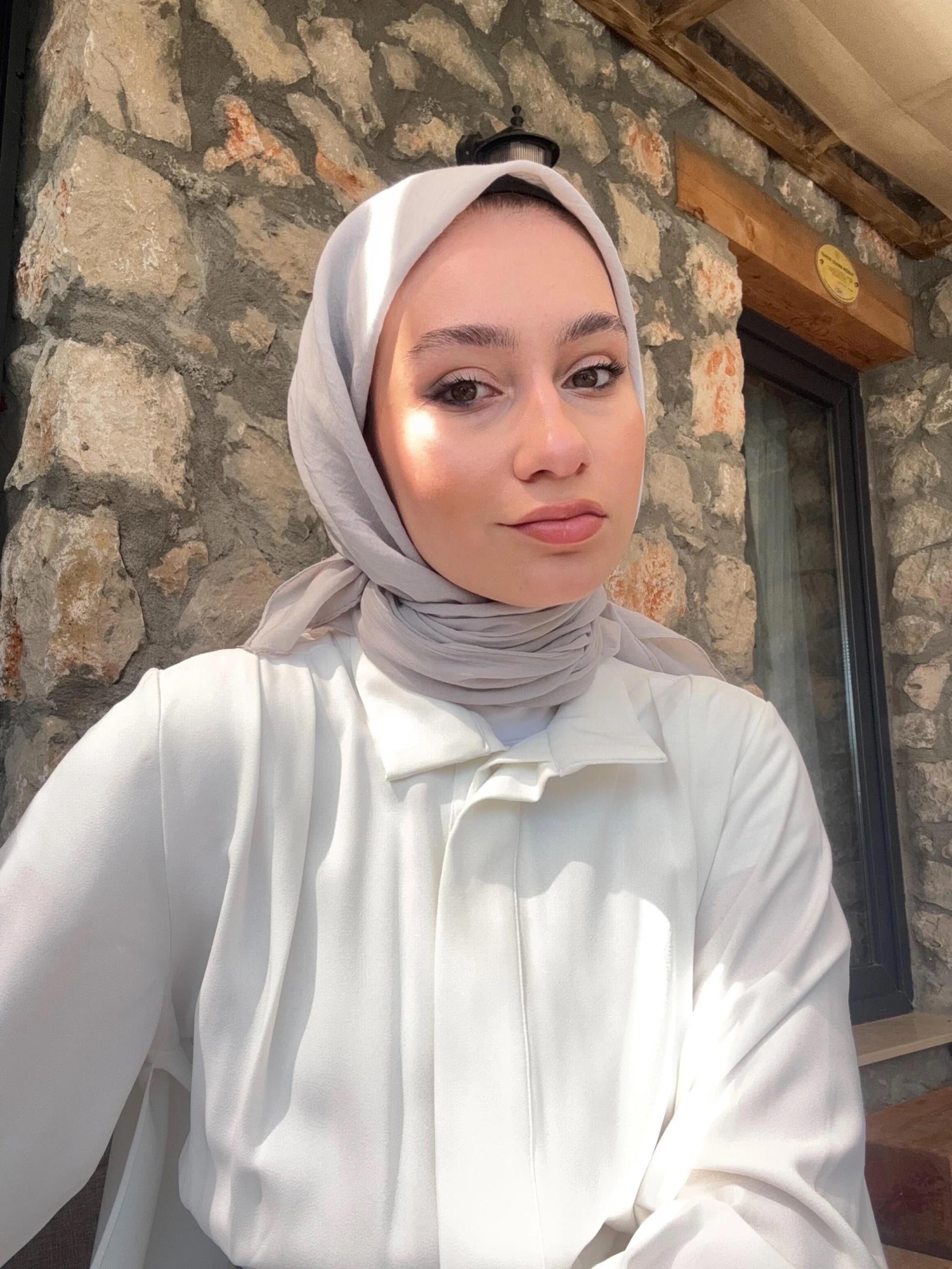 Lora Pamuk Eşarp