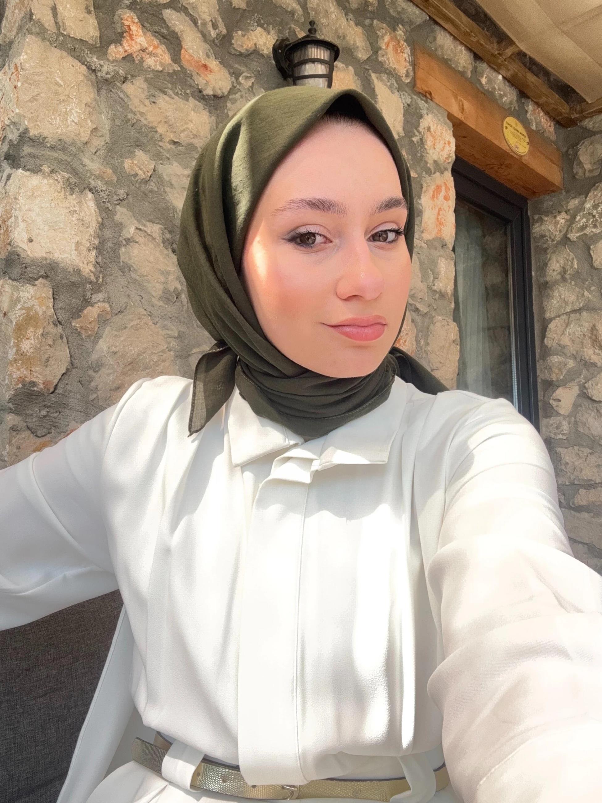 Lora Pamuk Eşarp