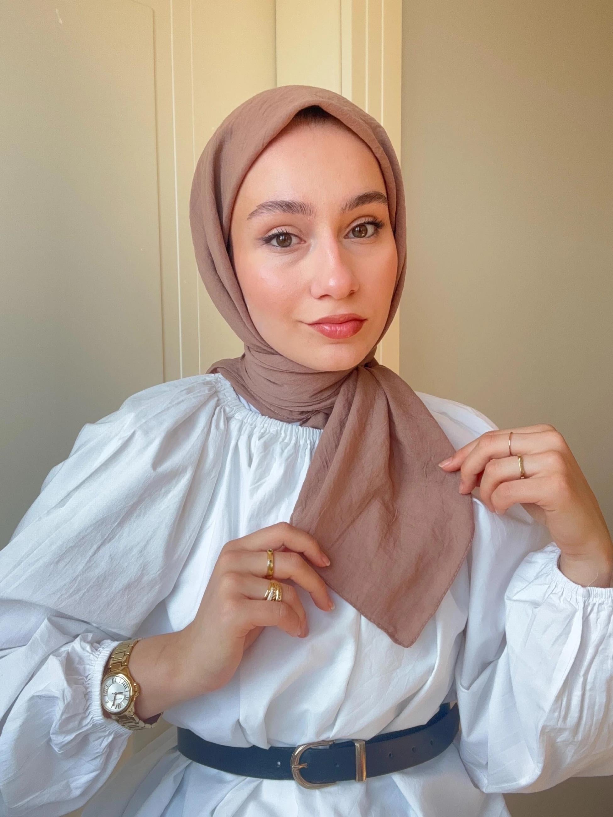 Lora Pamuk Eşarp
