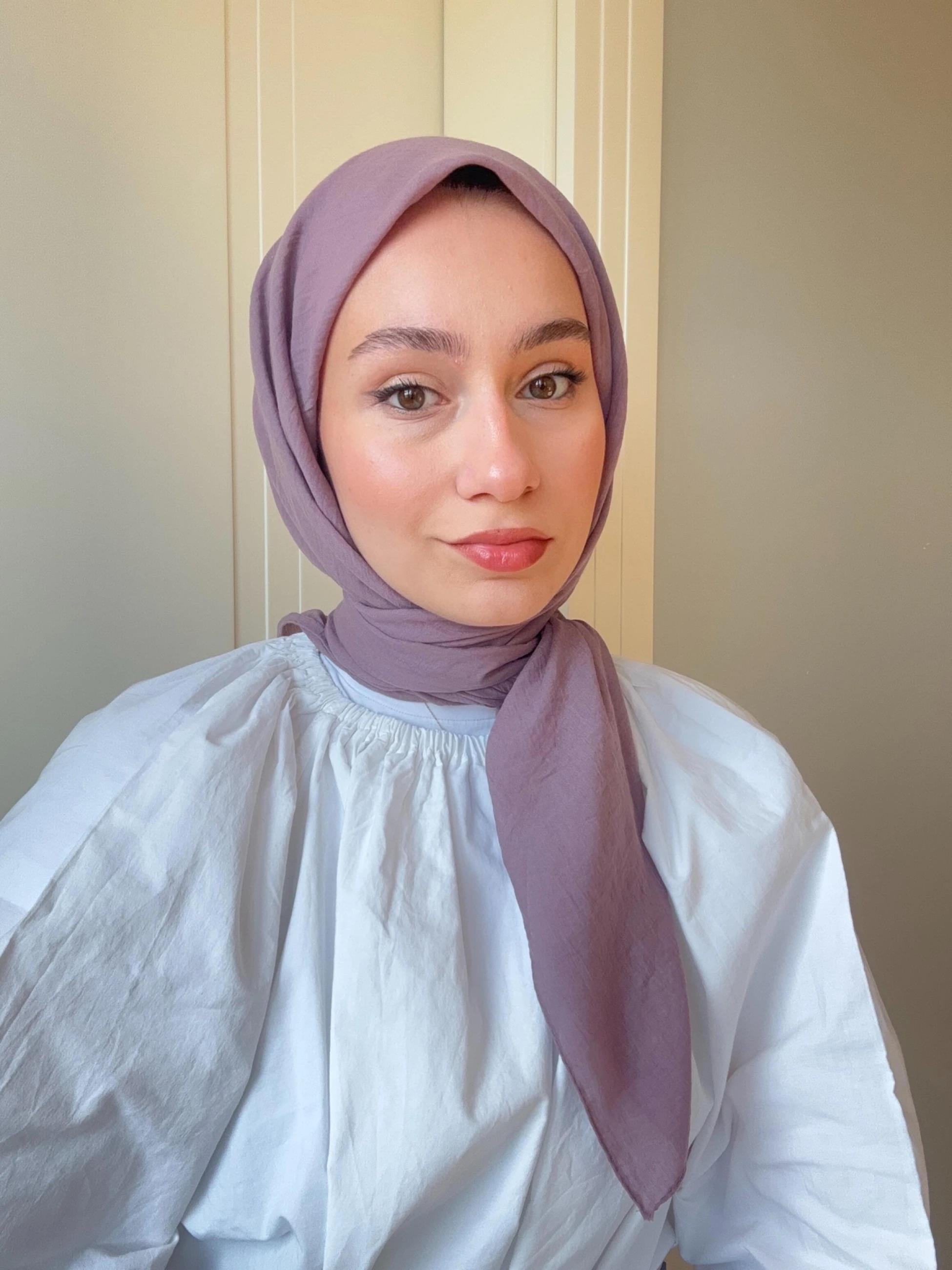 Lora Pamuk Eşarp