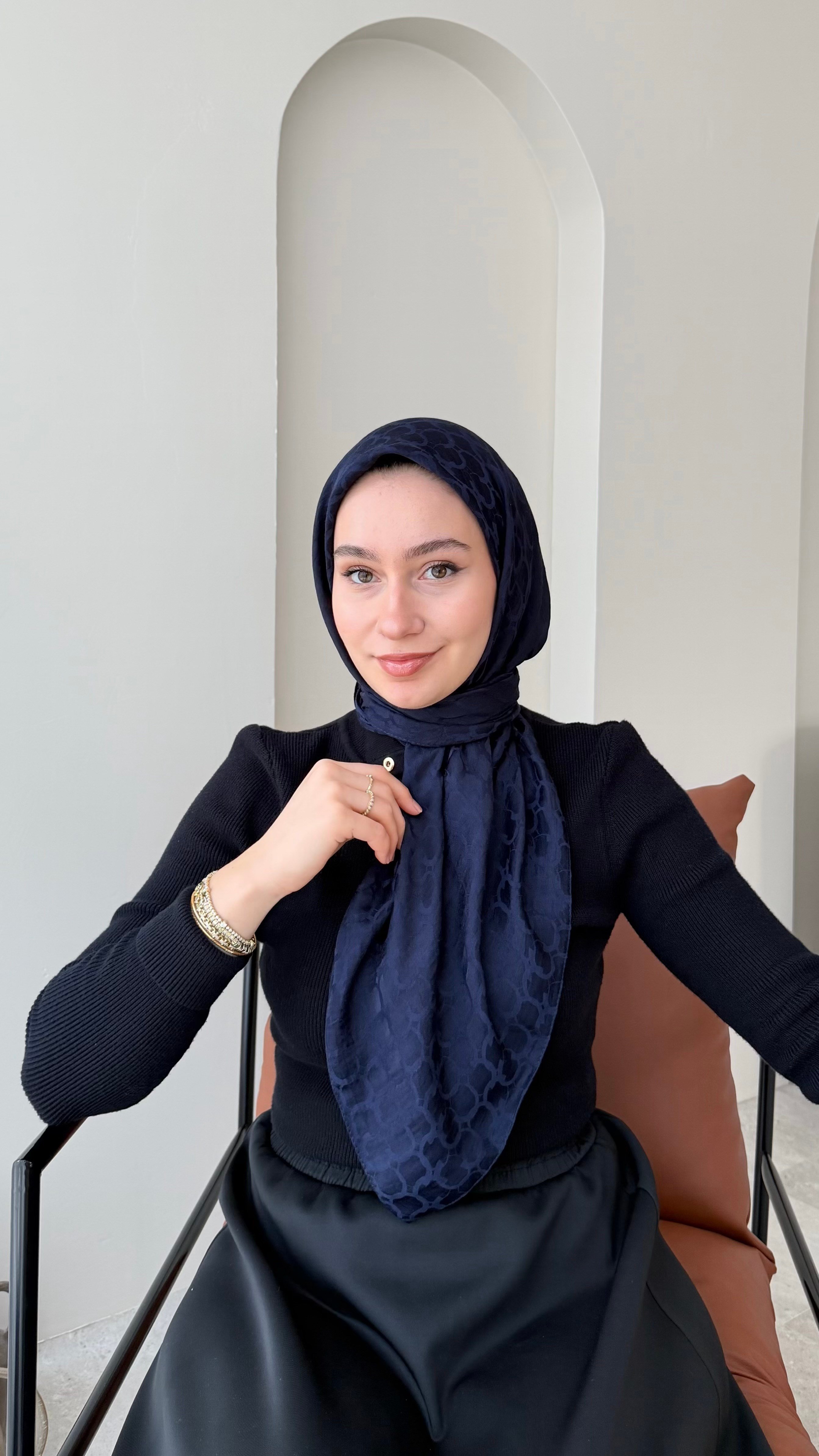 Parla Pamuk Jakar Eşarp - Lacivert