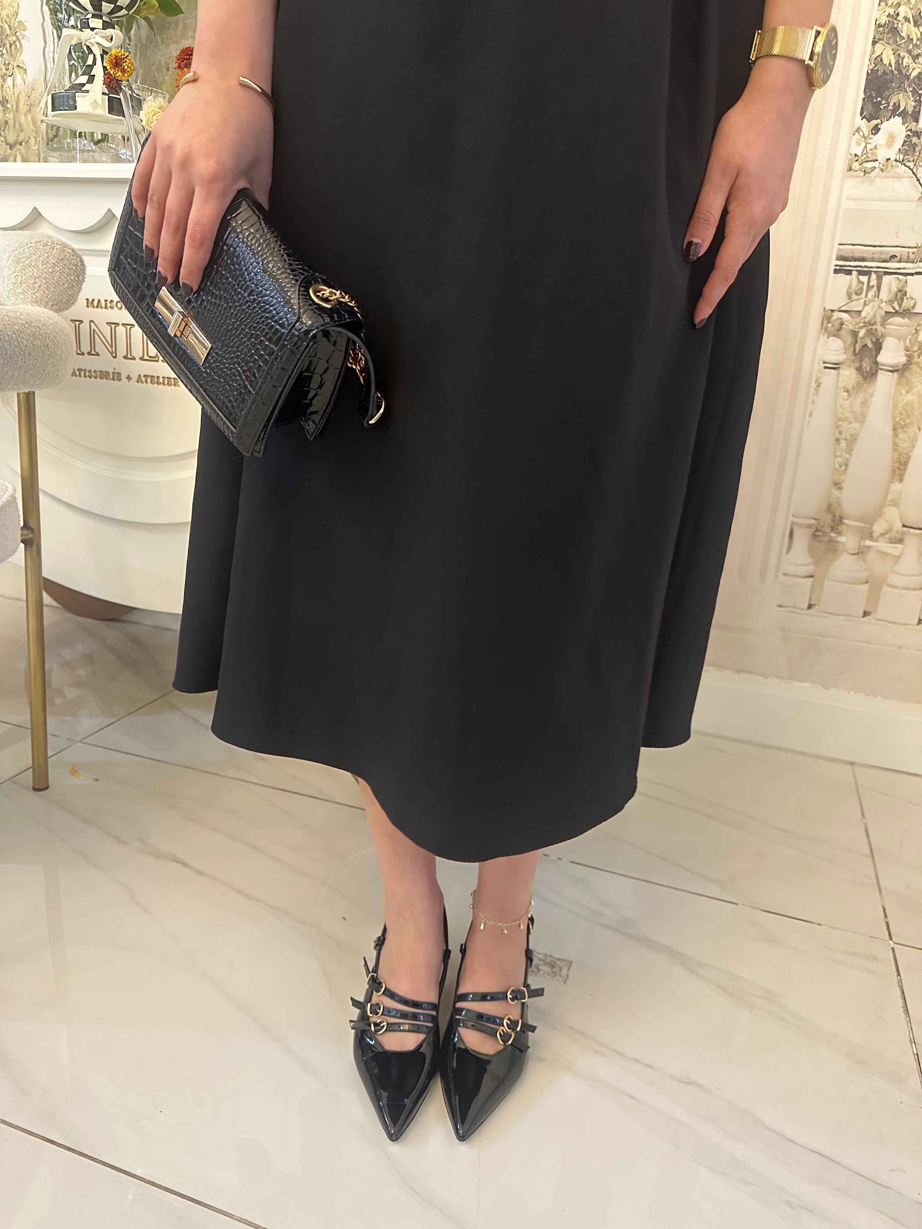 Siyah Rugan Tokalı Zarif Stiletto