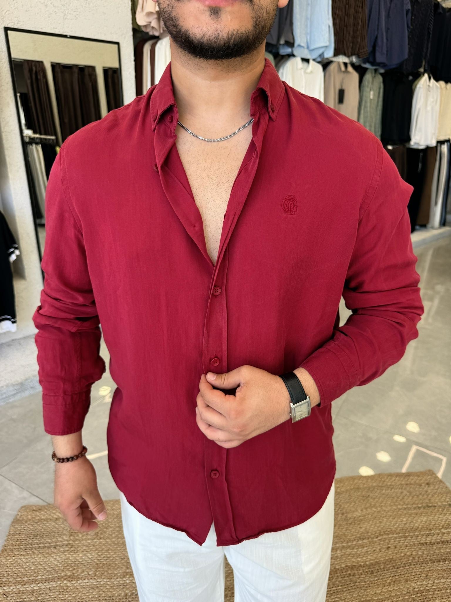 Kırmızı Nakış Detaylı Yarım Oversize Gömlek