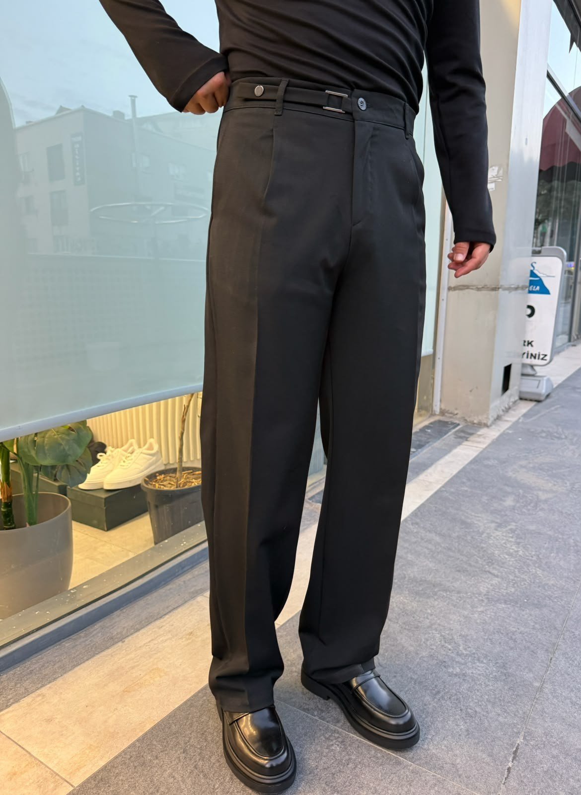Kışlık Kare Metal Kemer Detaylı Baggy Kumaş Pantolon Siyah