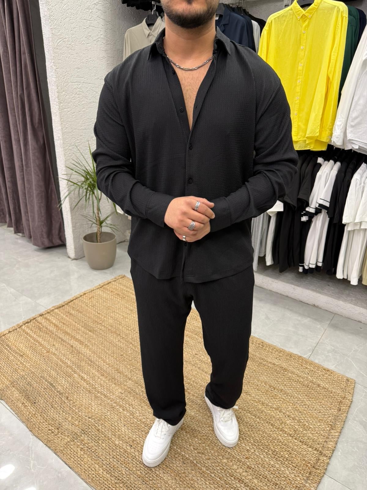 Siyah Buruşuk Kumaş Oversize Gömlek