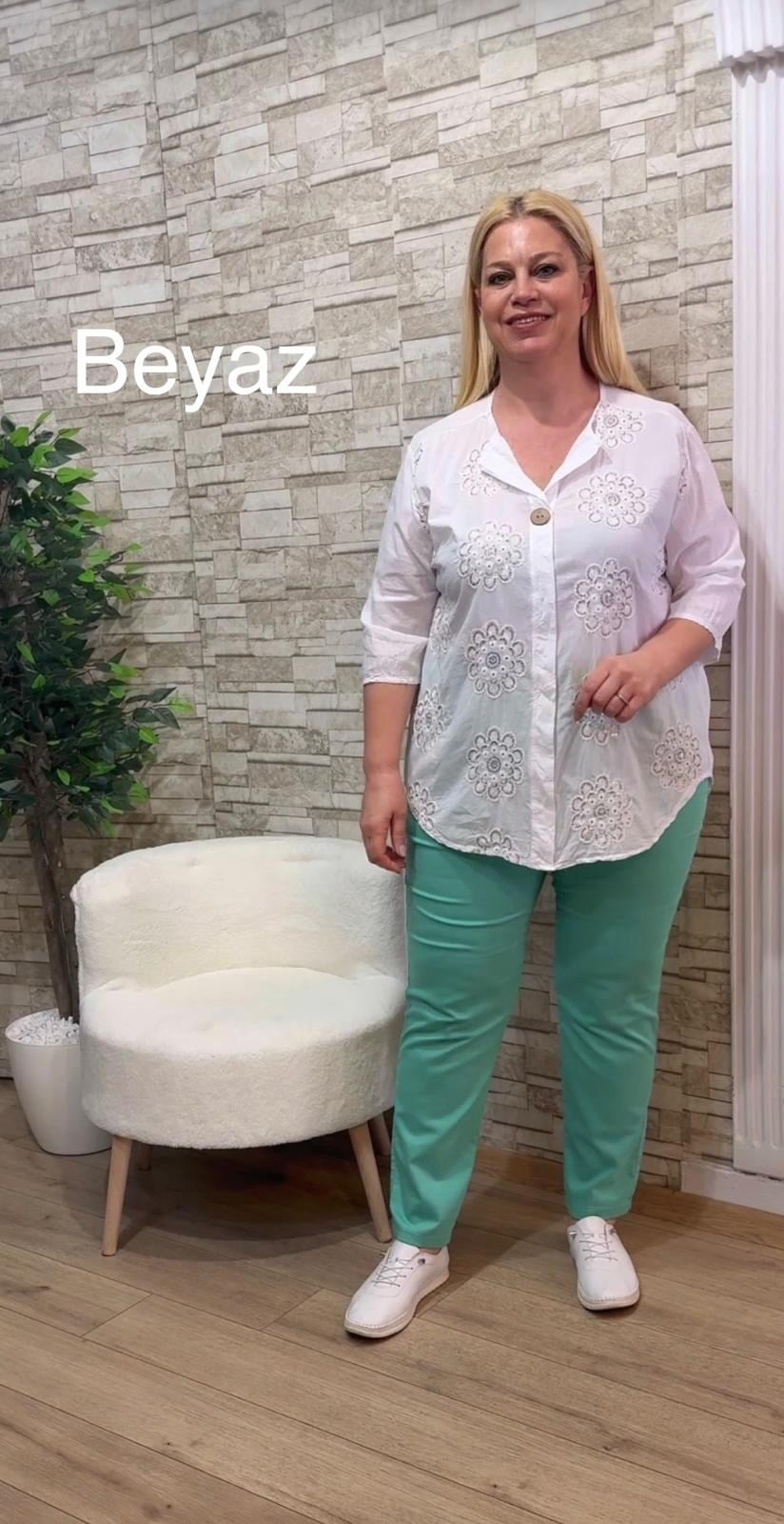 1147 İTALYAN TEK DÜĞME İŞLEMELİ POPLİN  BLUZ-BEYAZ