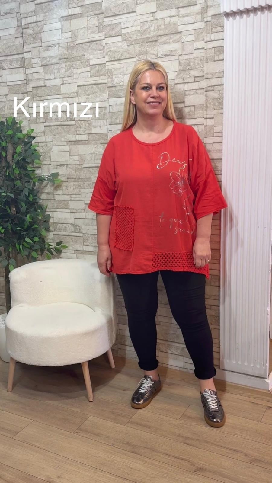 1154 İTALYAN ÖRGÜ VE BASKI DETAYLI RAHAT KALIP BLUZ-KIRMIZI