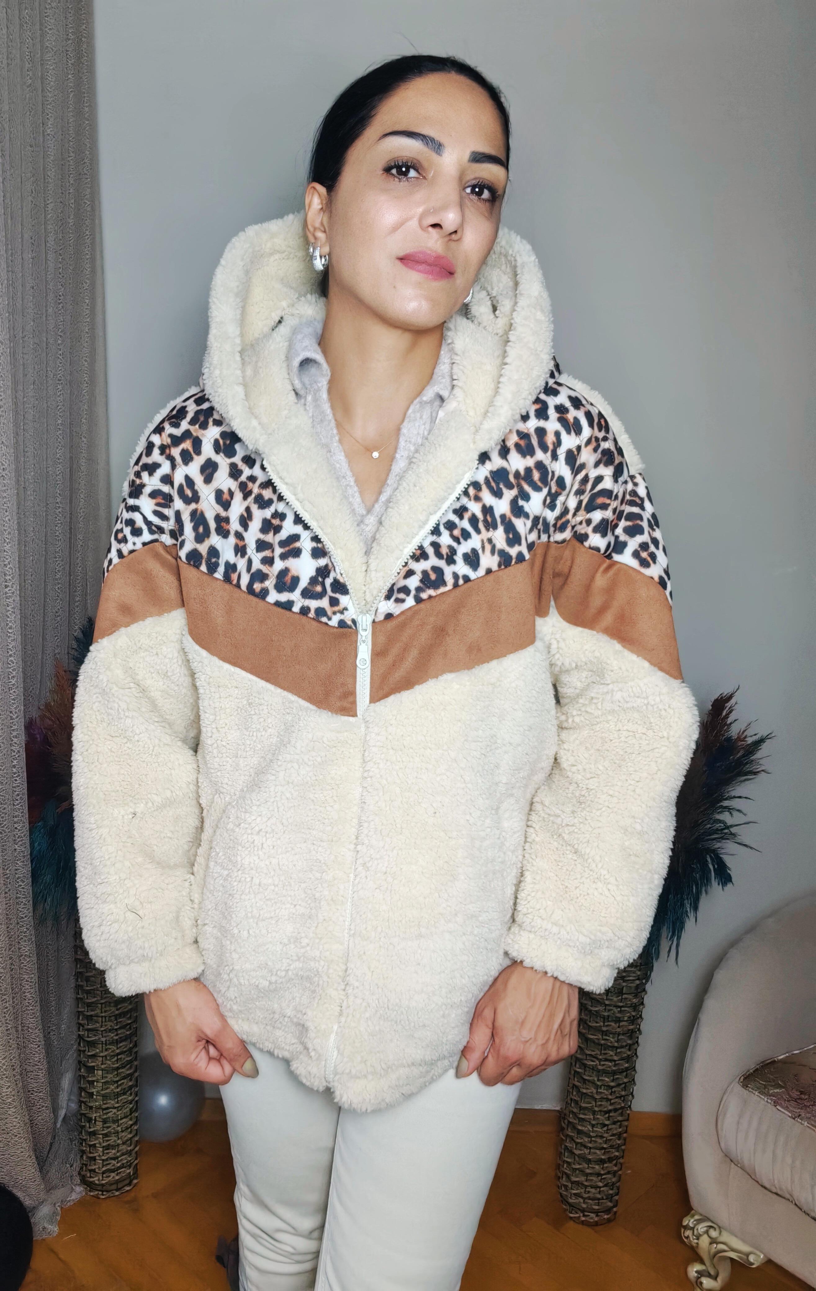 Leopar Detaylı Mont