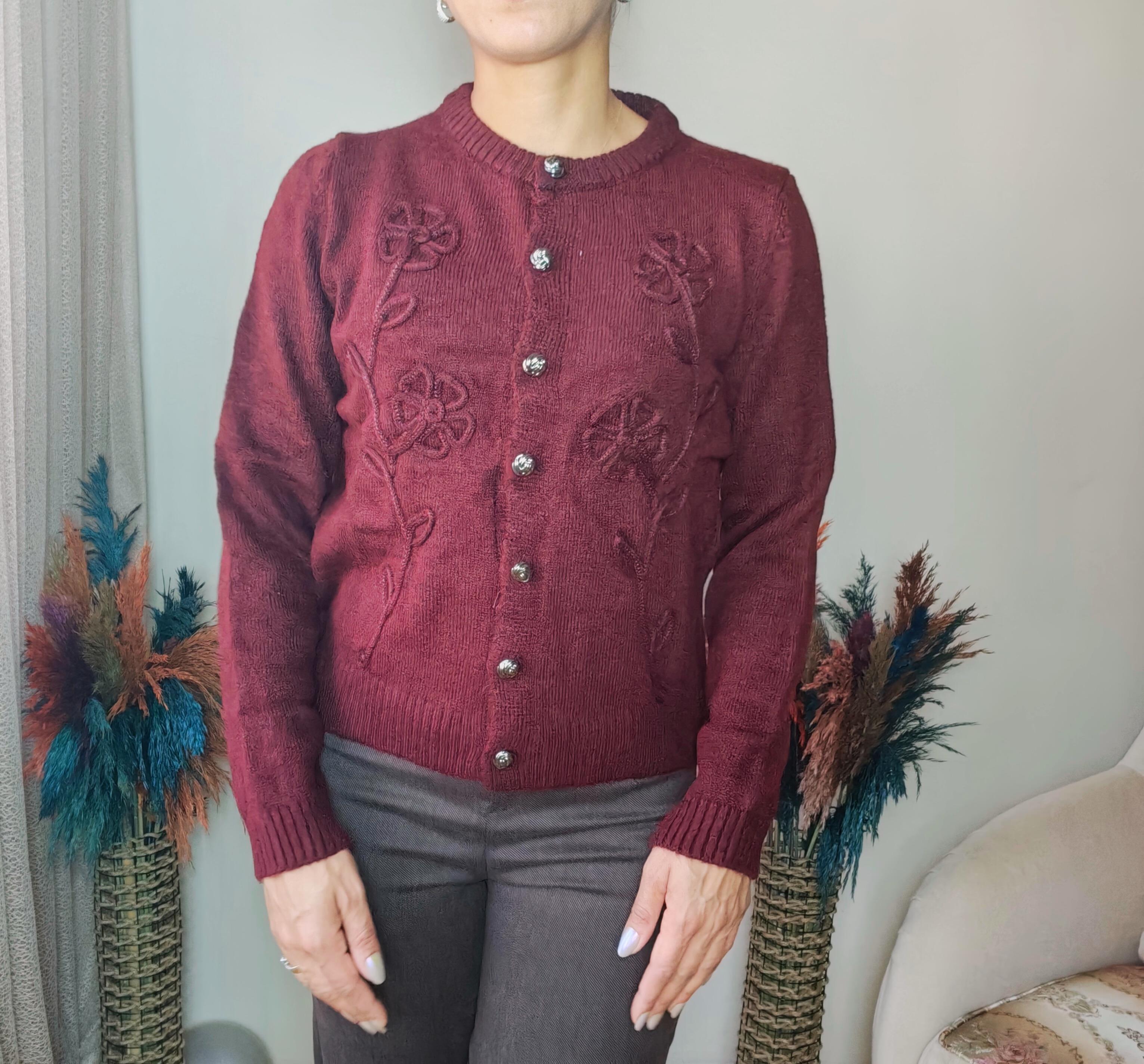 Suzine Nakışlı Örme Hırka