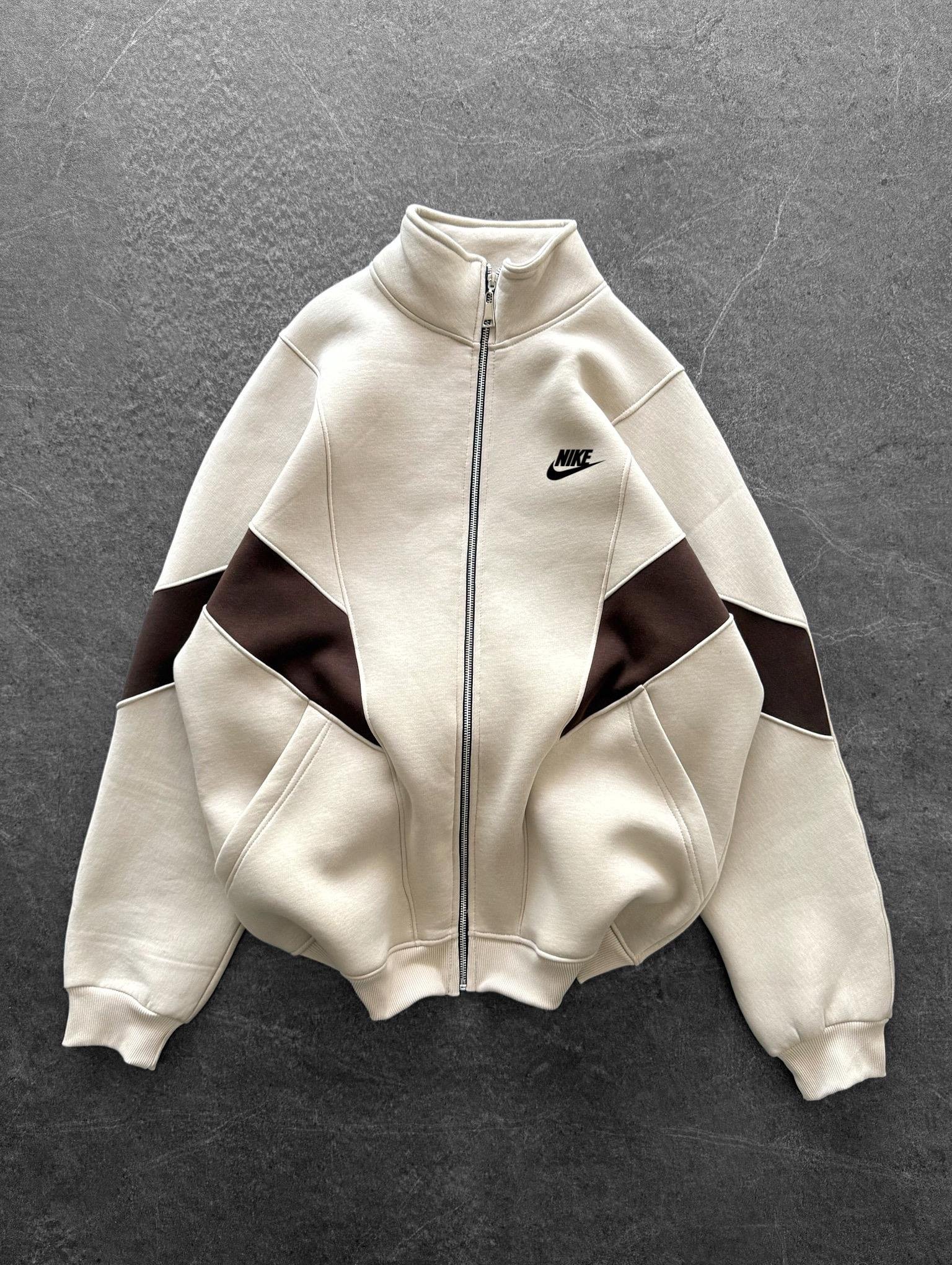 Bej Parçalı Nike Hırka