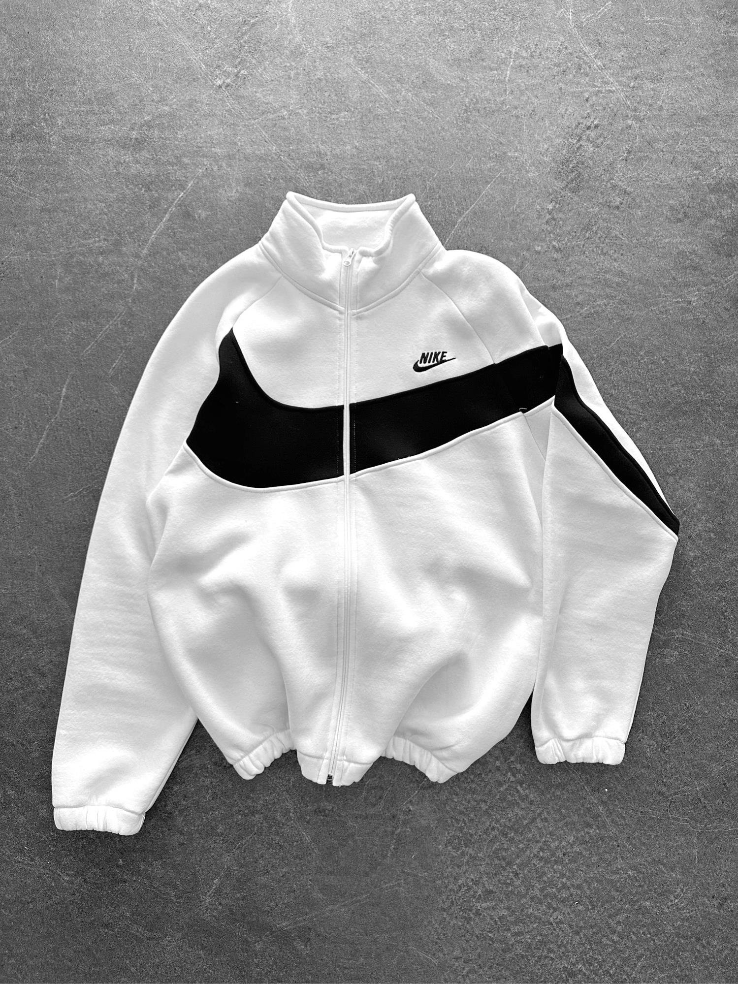 Beyaz Big Nike Hırka