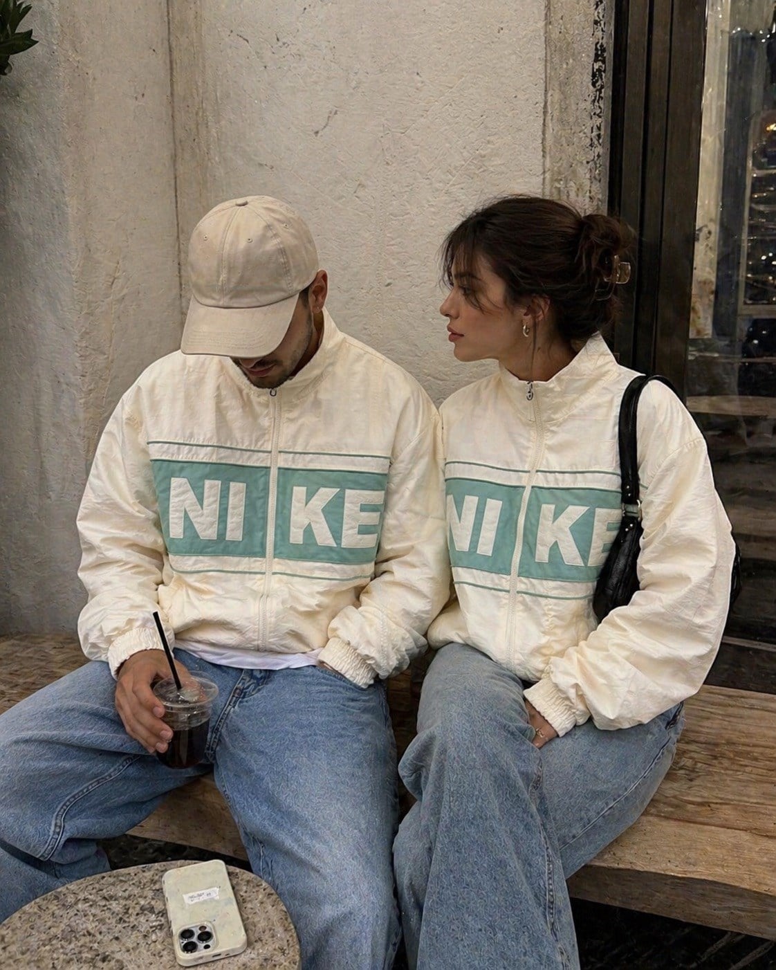 Beyaz Dolumlu Nike Cekett