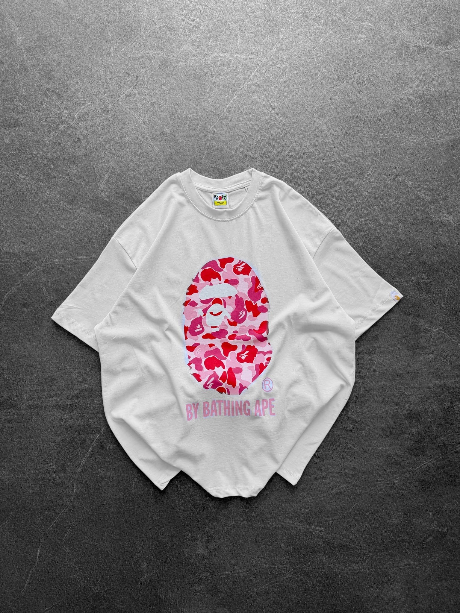 BEYAZ PEMBE BAPE TSHİRT