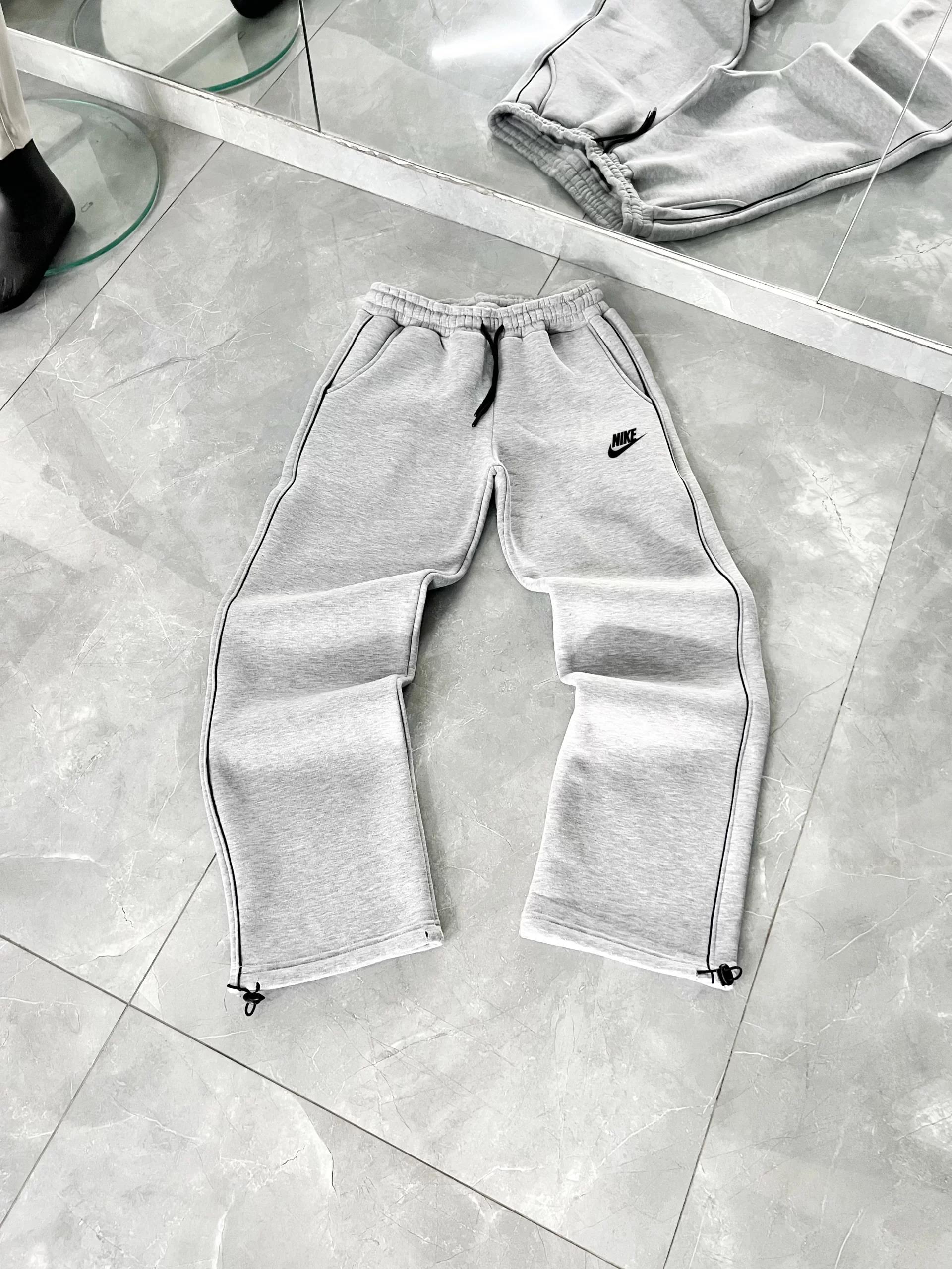 Gri Biyeli Nike Eşofman