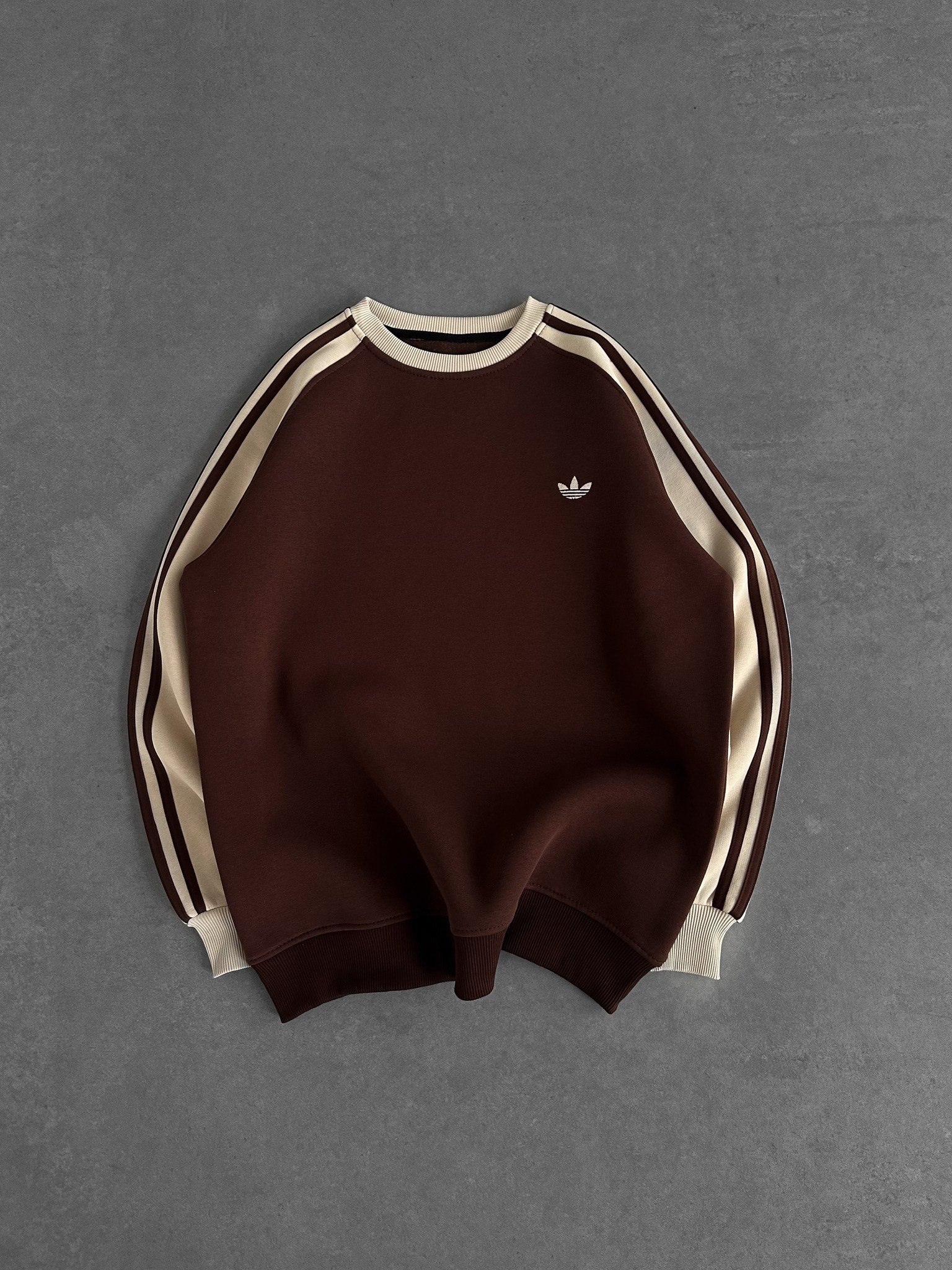 KAHVE GÖVDE ADİDAS SWEAT