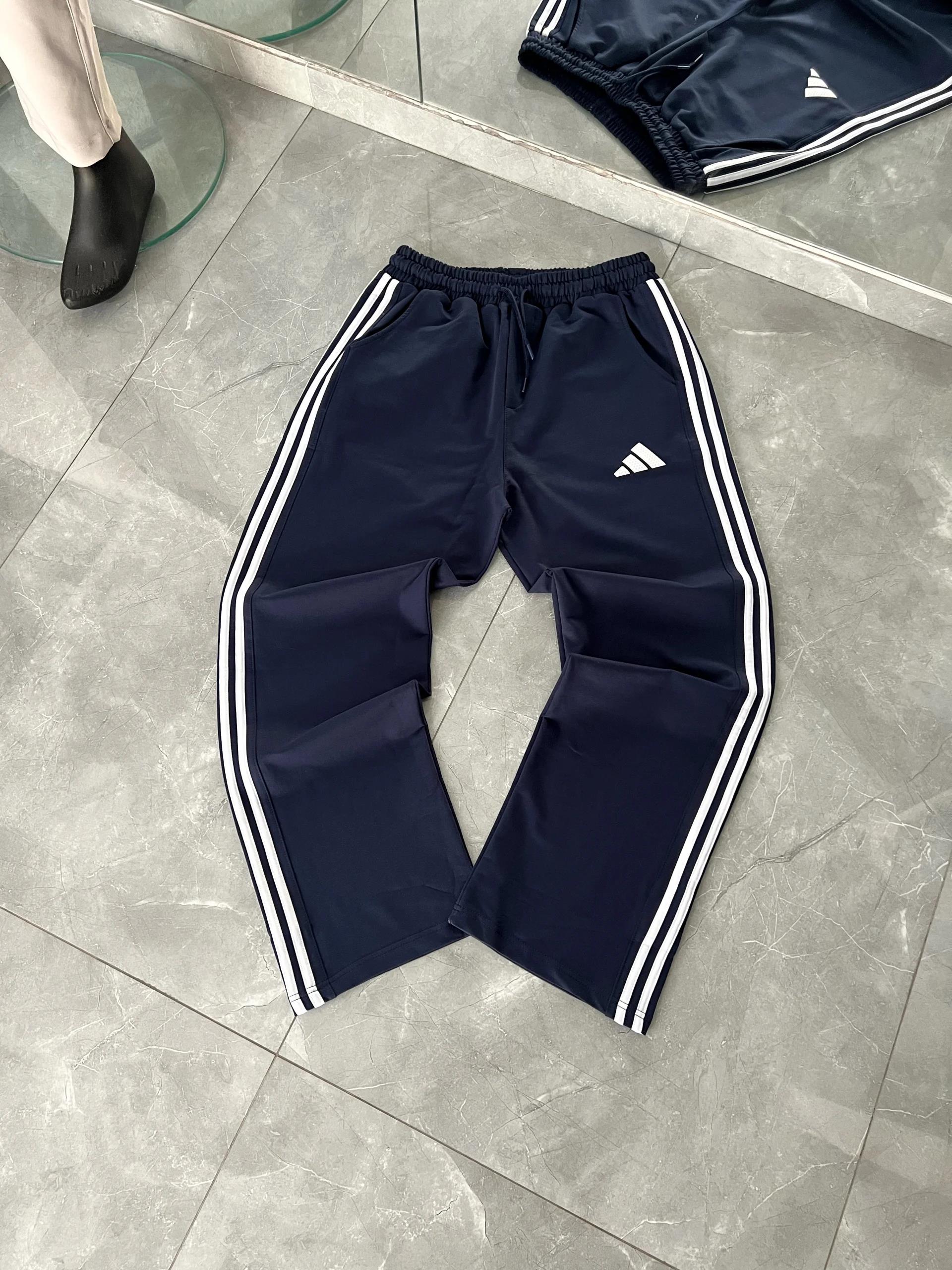 Lacivert Adidas Eşofman