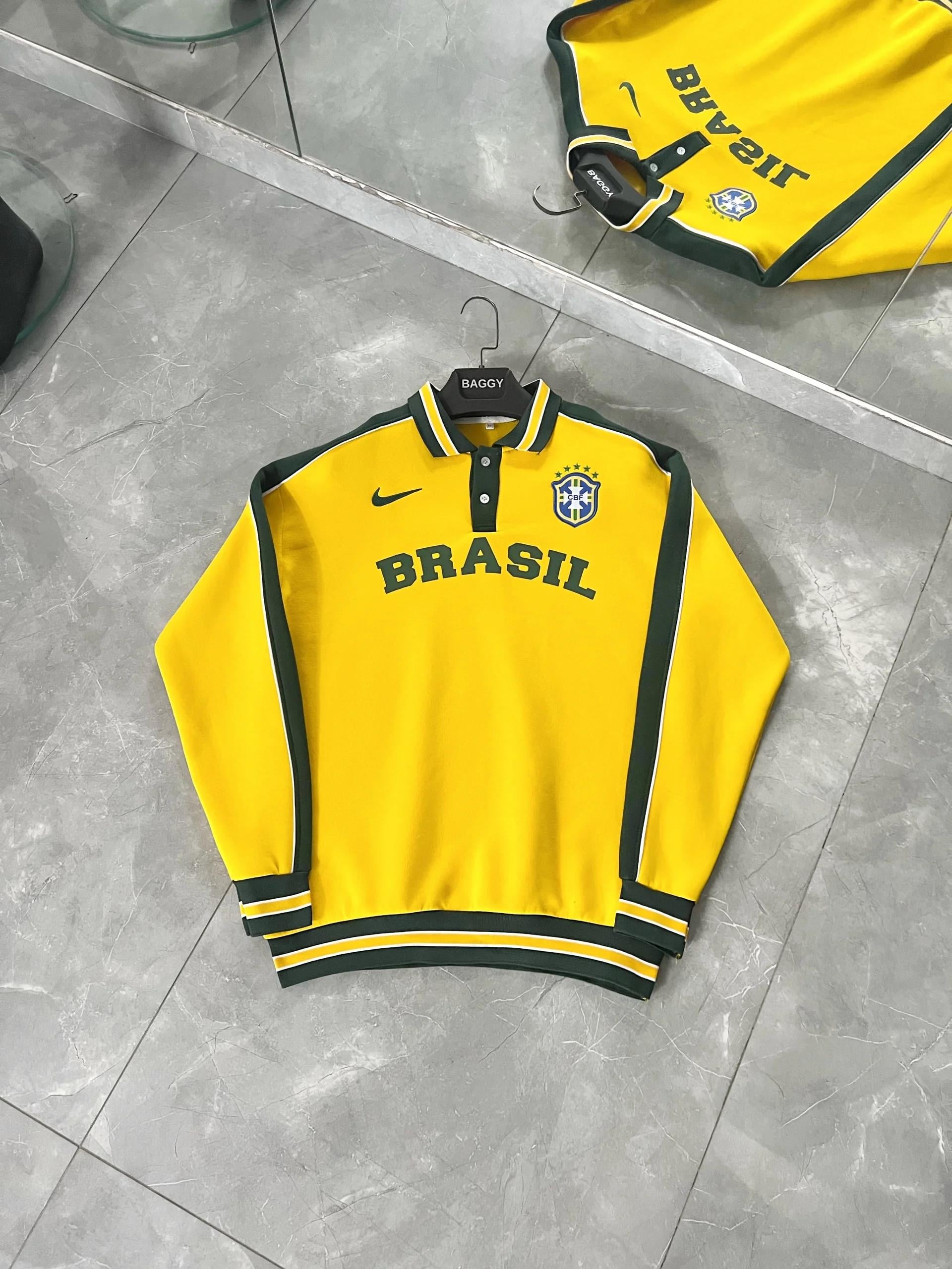 Sarı Yakalı Brasil Sweat