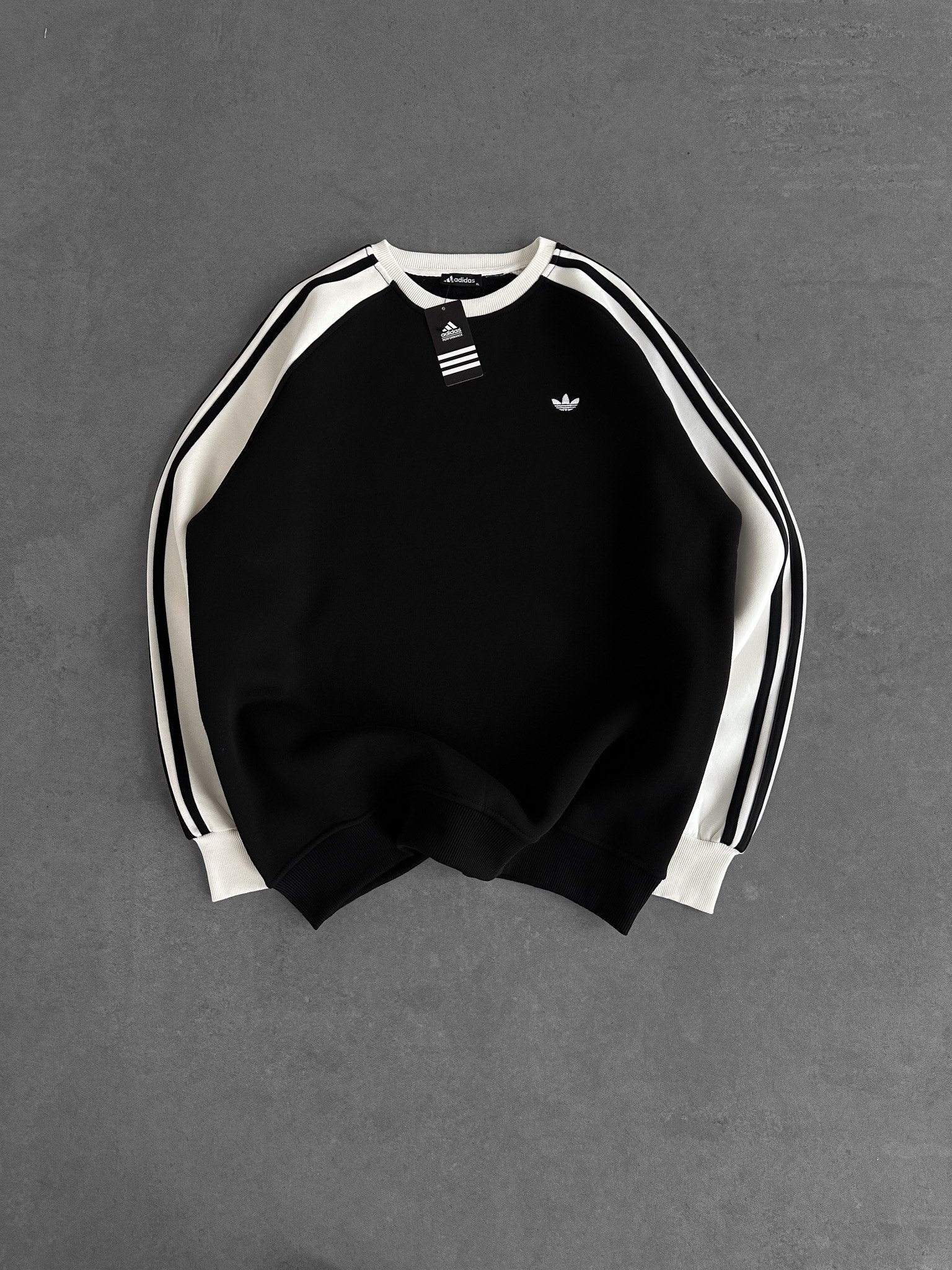 SİYAH GÖVDE ADİDAS SWEAT