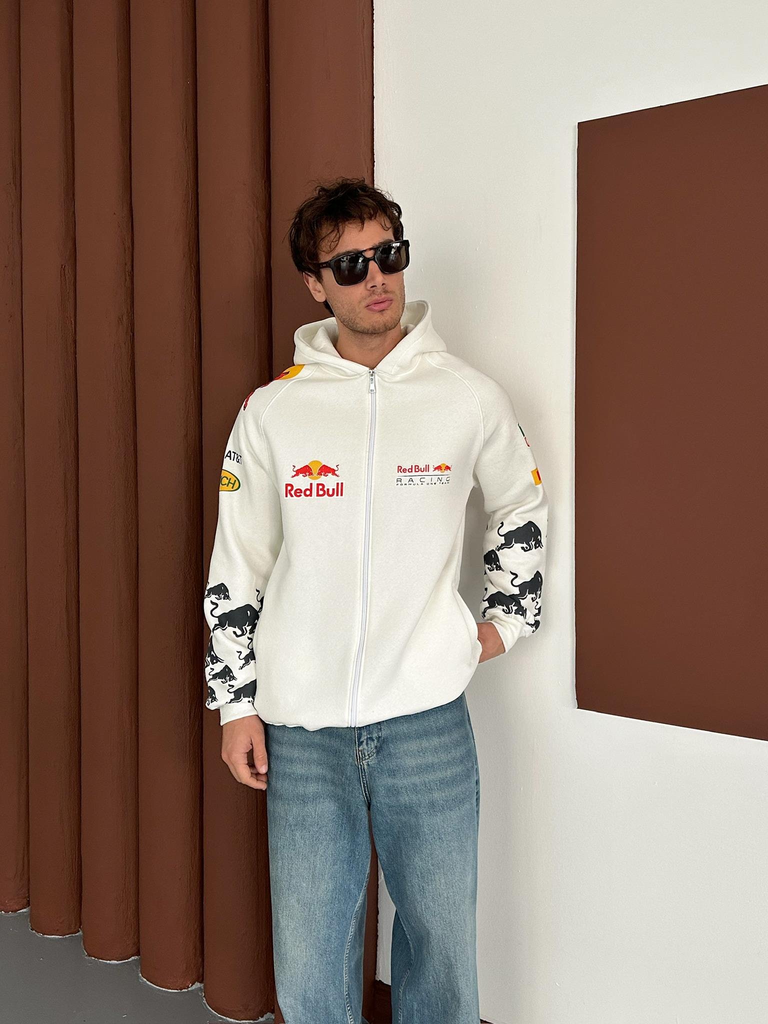 Siyah Redbull Hırka