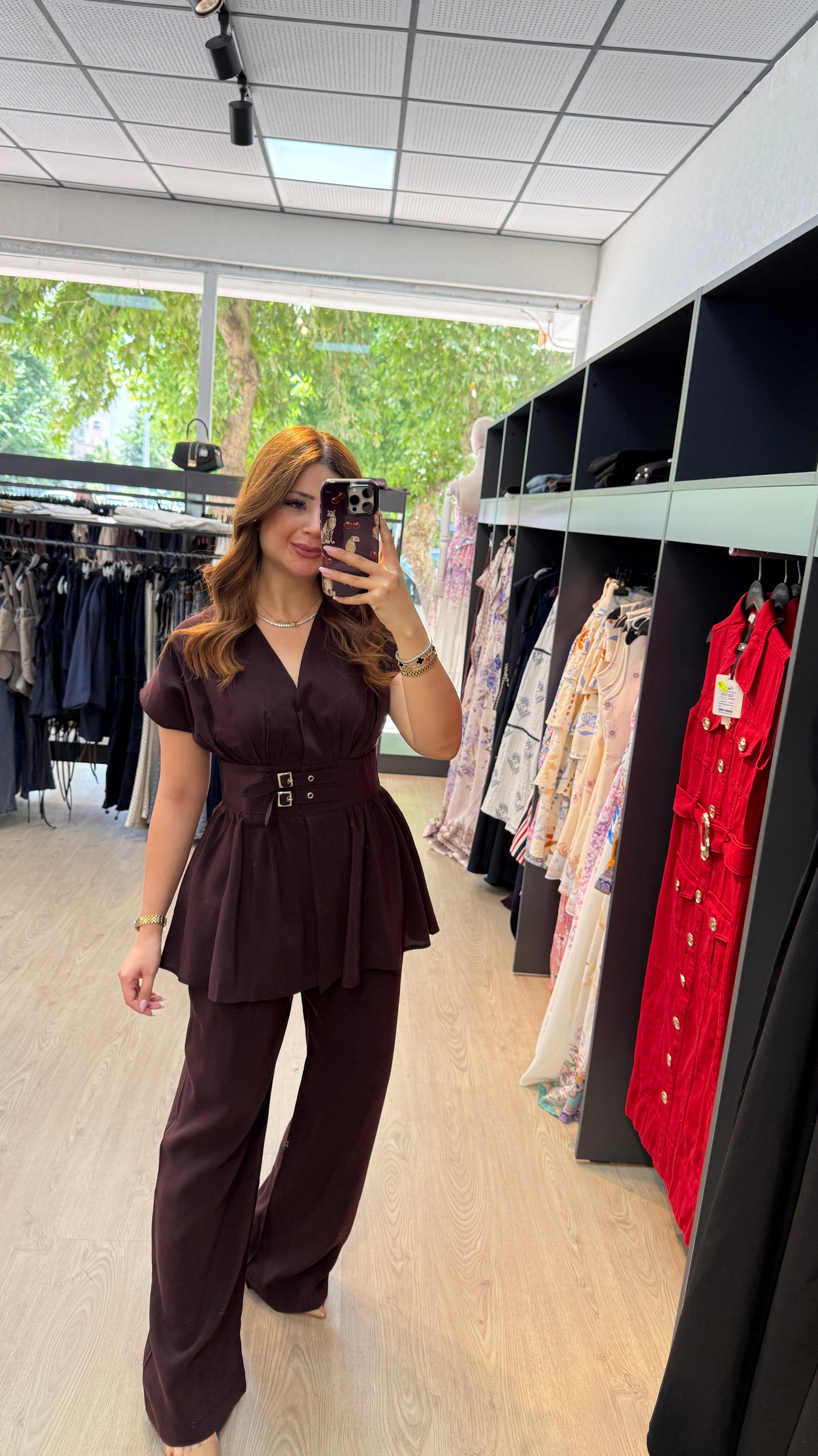 Beli Kendinden Kemerli Kahverengi Takım
