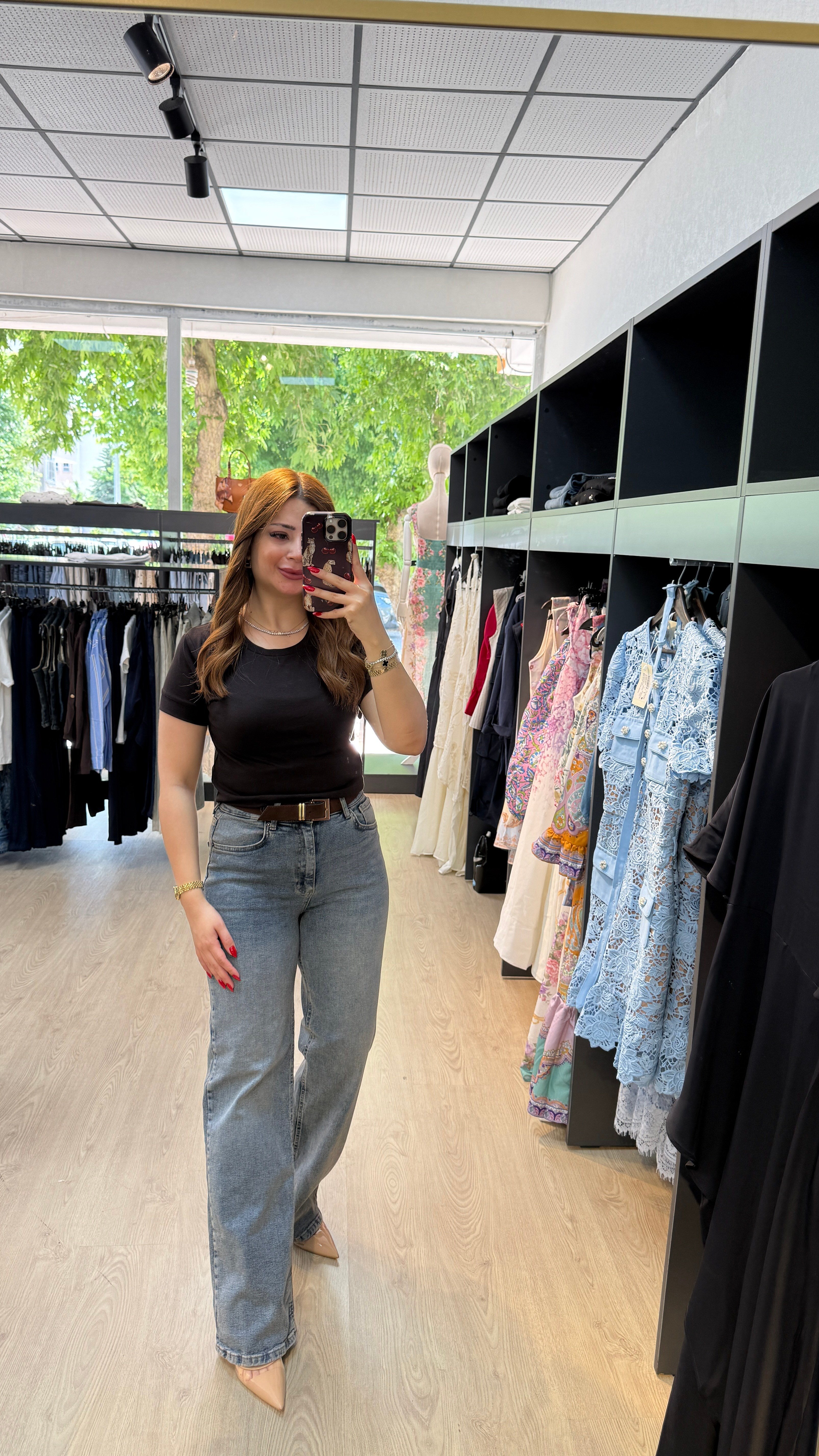 Yüksek Bel Toparlayıcı Kahverengi Kemerli Jean