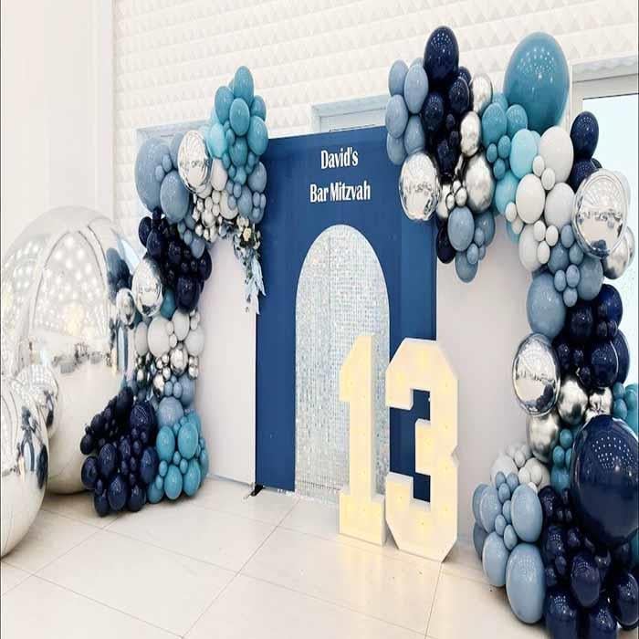 13 Yaş Bar Mitzvah Mavi Gümüş Balon Süsleme Konsepti