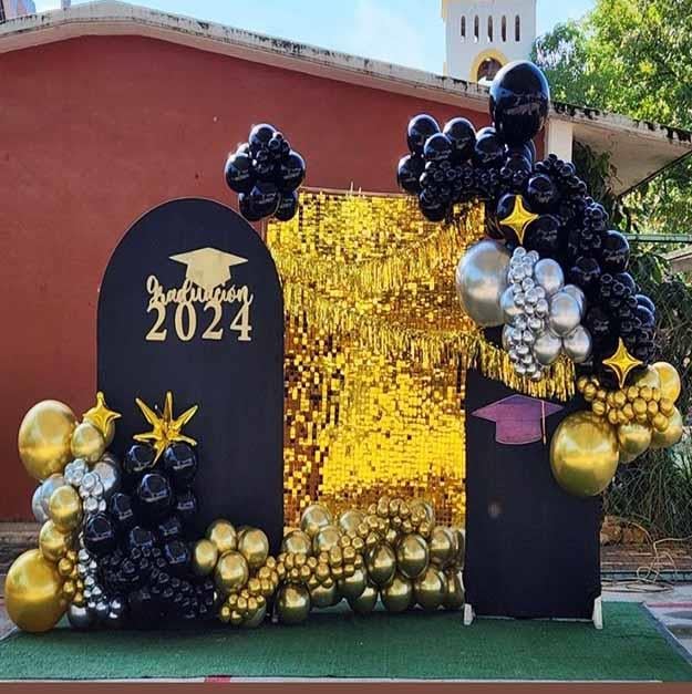Mezuniyet 2026 Gold Payet Sahne ve Fotoğraf Alanı