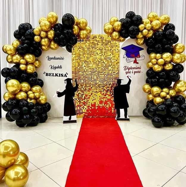 Premium Grand Mezuniyet Kırmızı Halı Sahne Dekoru