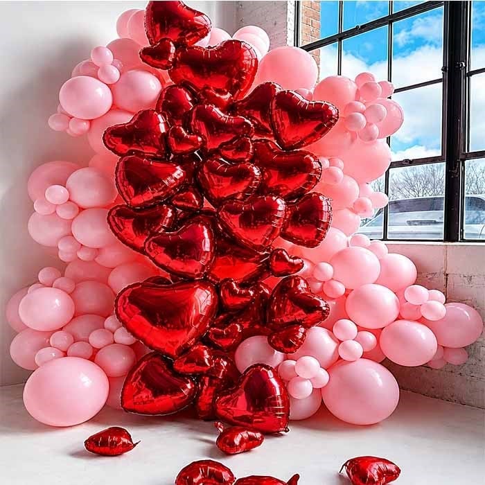 Sevgililer Günü Balon Duvar Aranjmanı