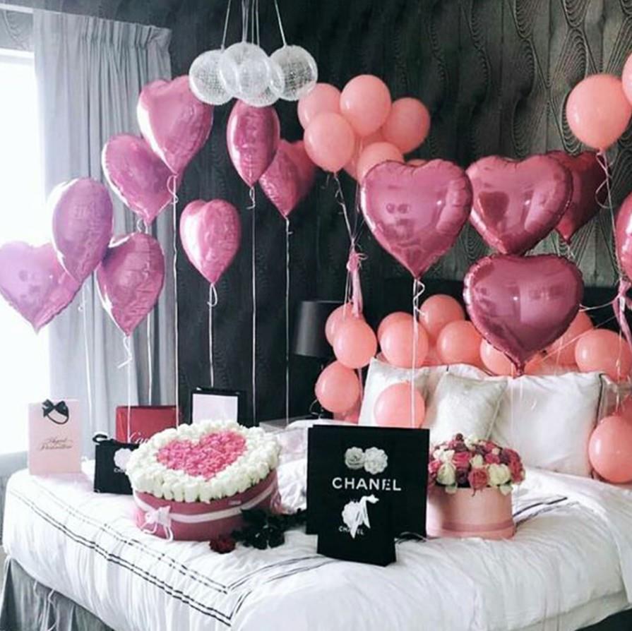Sevgililer Günü Kalp Balon İle Oda Süsleme