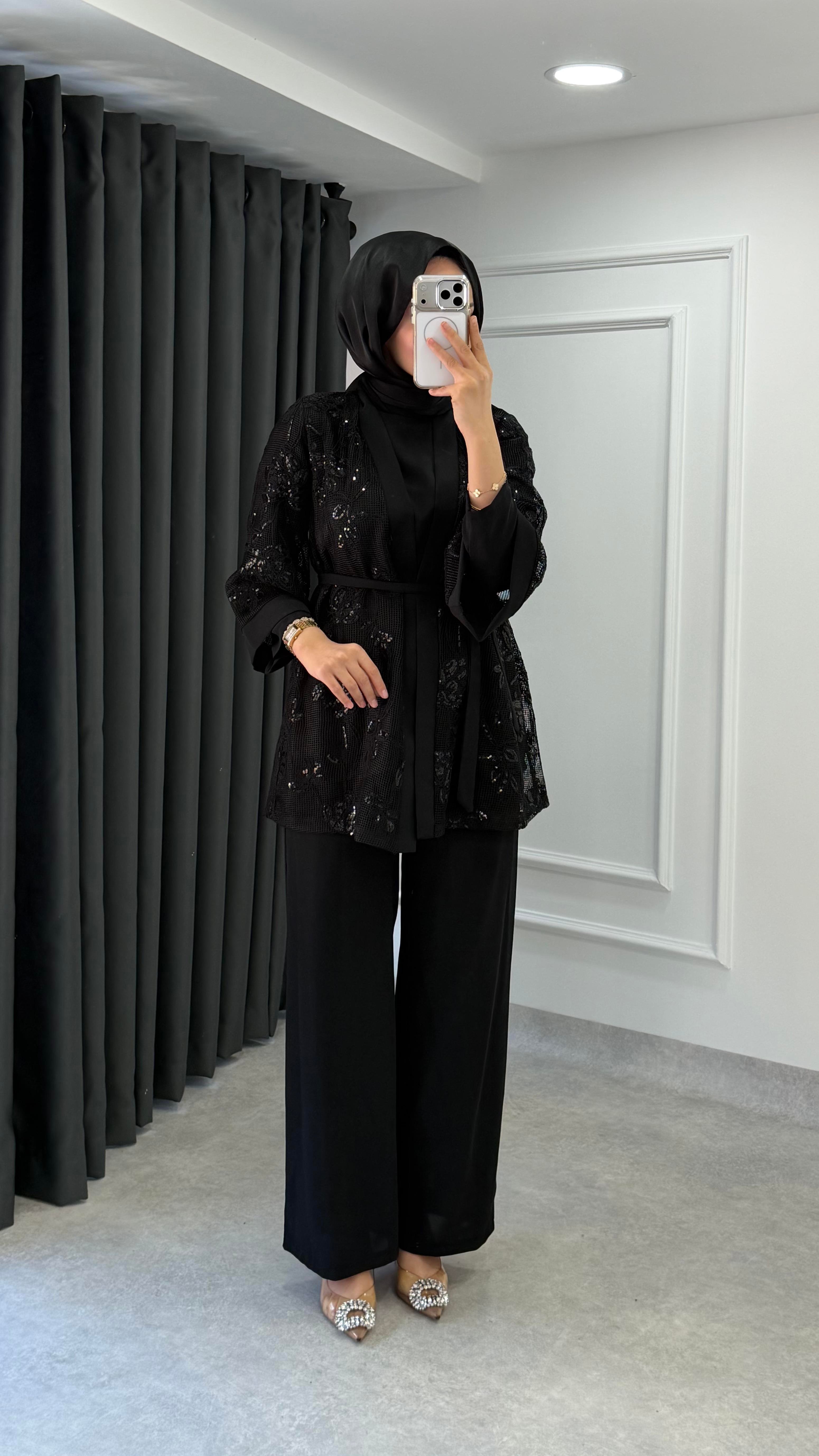 Sahra Takım| Siyah