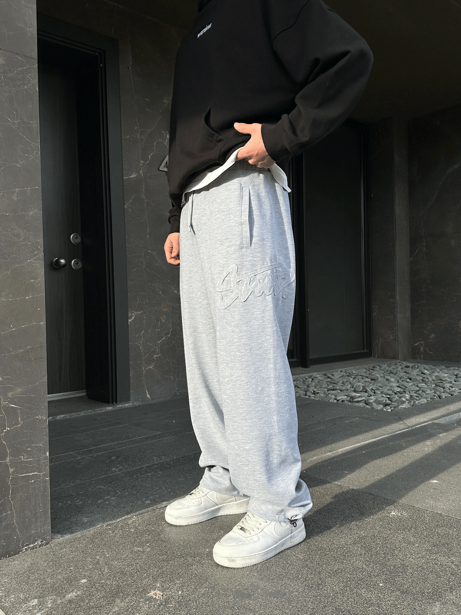 2 İPLİK KUMAŞ BAGGY KALIP PAÇA LASTİKLİ STW KABARTMA NAKIŞ EŞOFMAN ALTI GRİ
