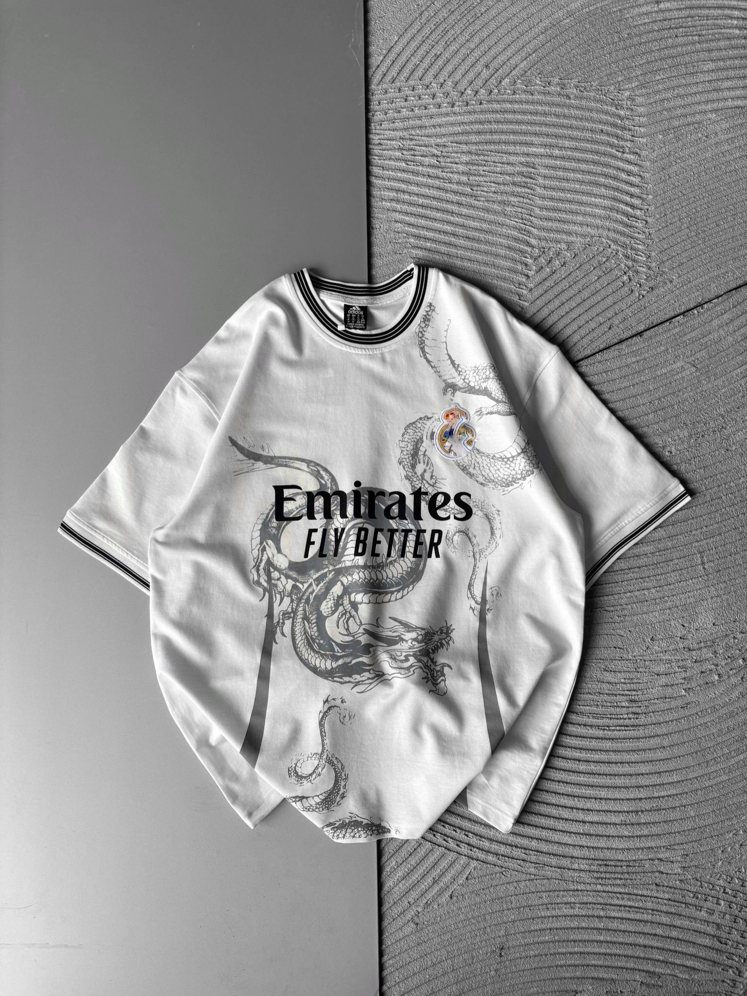 EJDER BASKI CP ÖZEL SERI NAKIŞLI TSHIRT BEYAZ